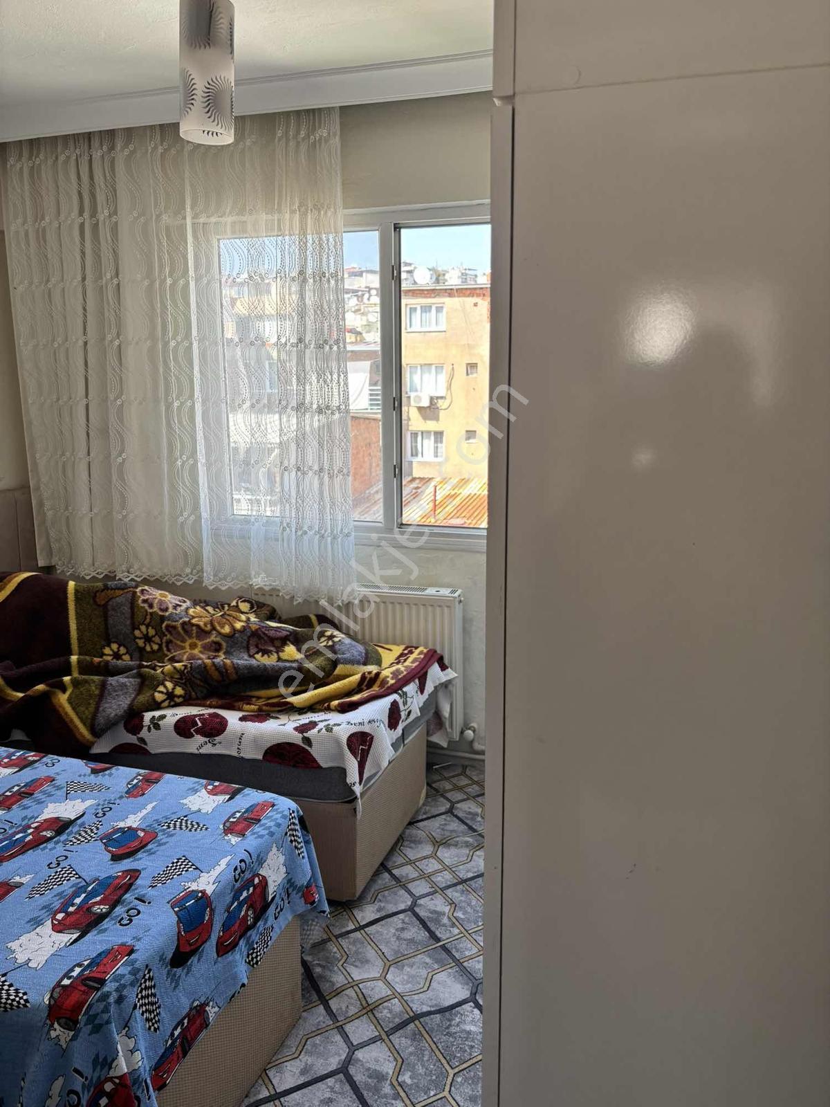 Bozyaka'da 2+1 Temiz Bakımlı Daire - Görsel 13
