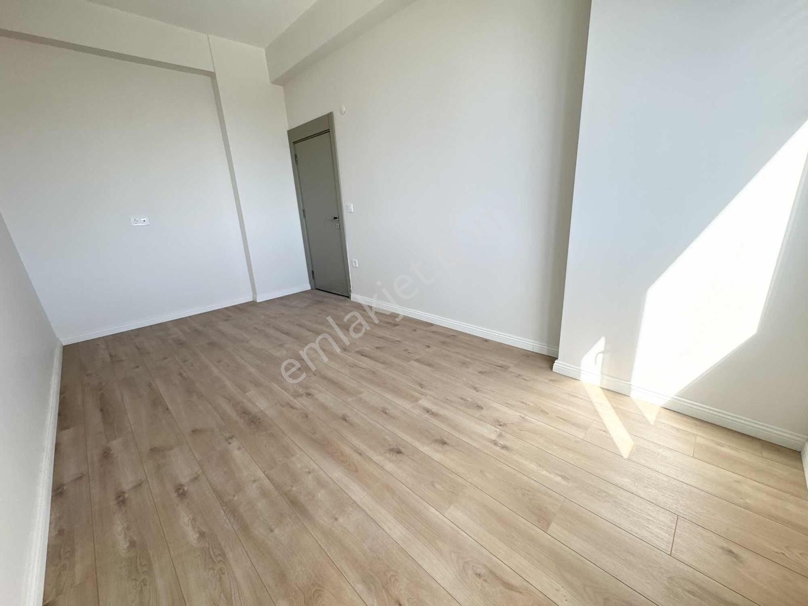 Yoldaş İnş Satılık 2+1 95 M2 5.kat Sitede Kapalı Otoparklı Daire - Görsel 5