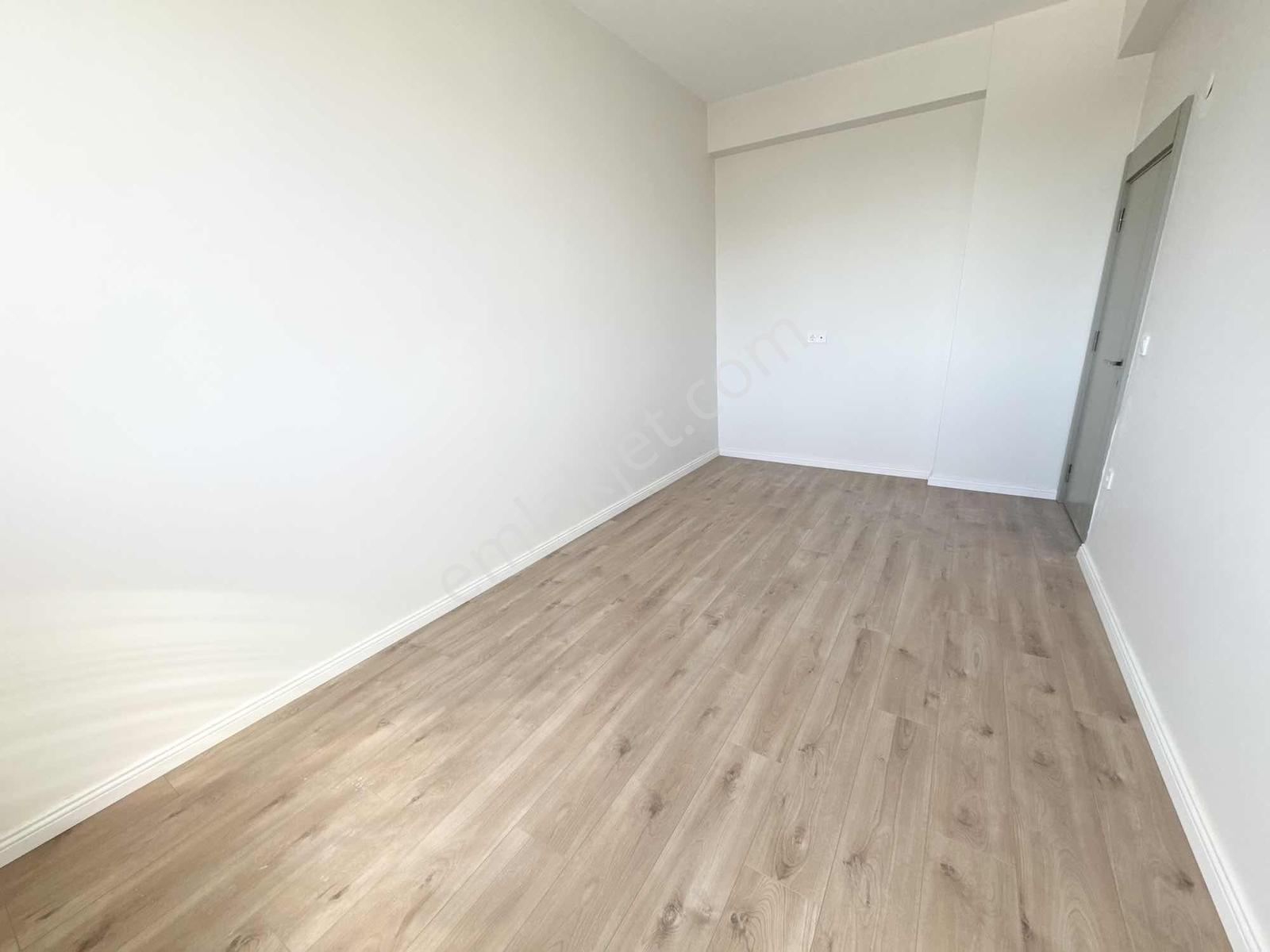 Yoldaş İnş Satılık 2+1 95 M2 5.kat Sitede Kapalı Otoparklı Daire - Görsel 23