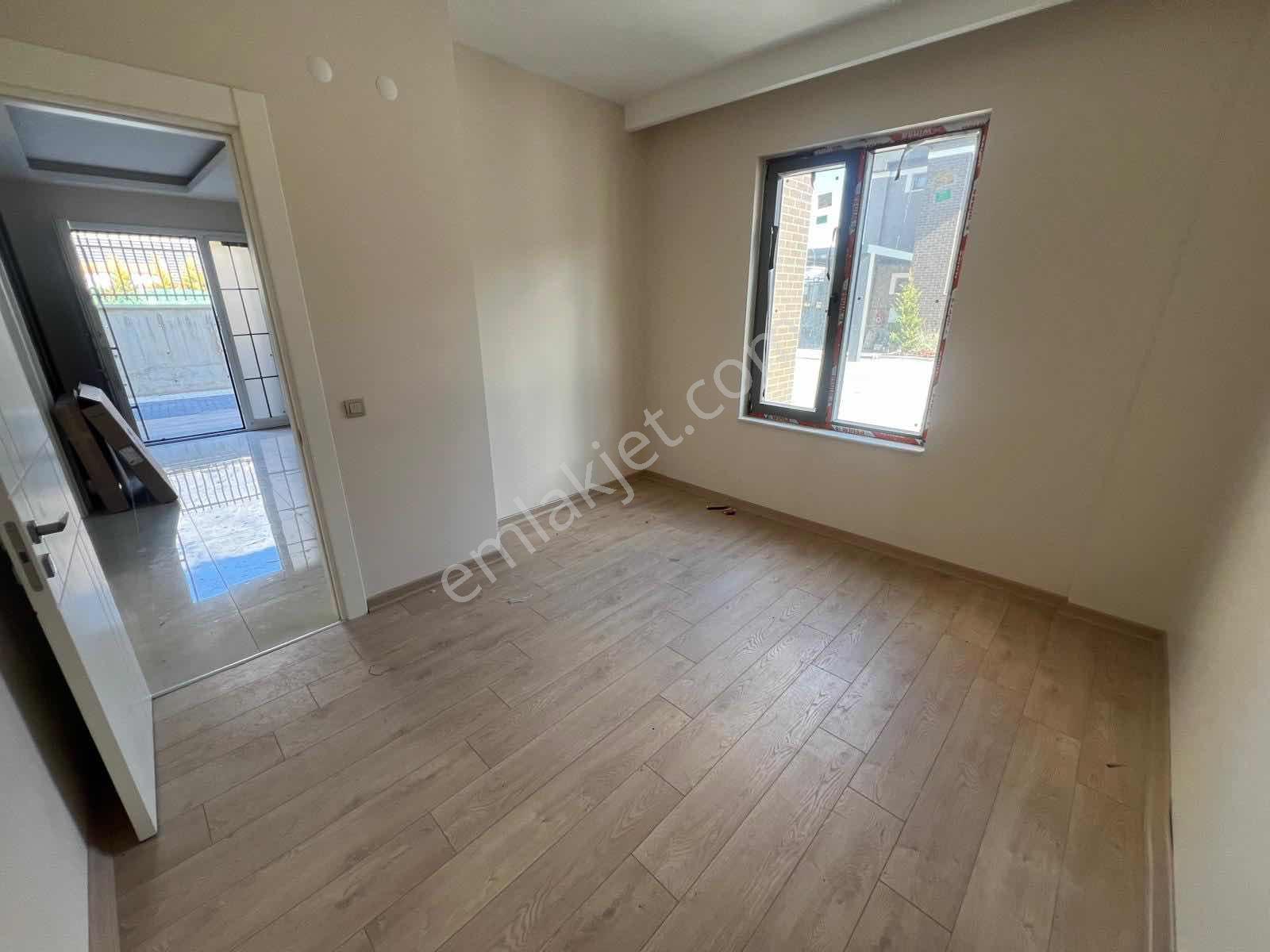 Bağlıcanın En Güzel Konumunda Full Yapılı 6+1 Lüks Satılık Villa - Görsel 8