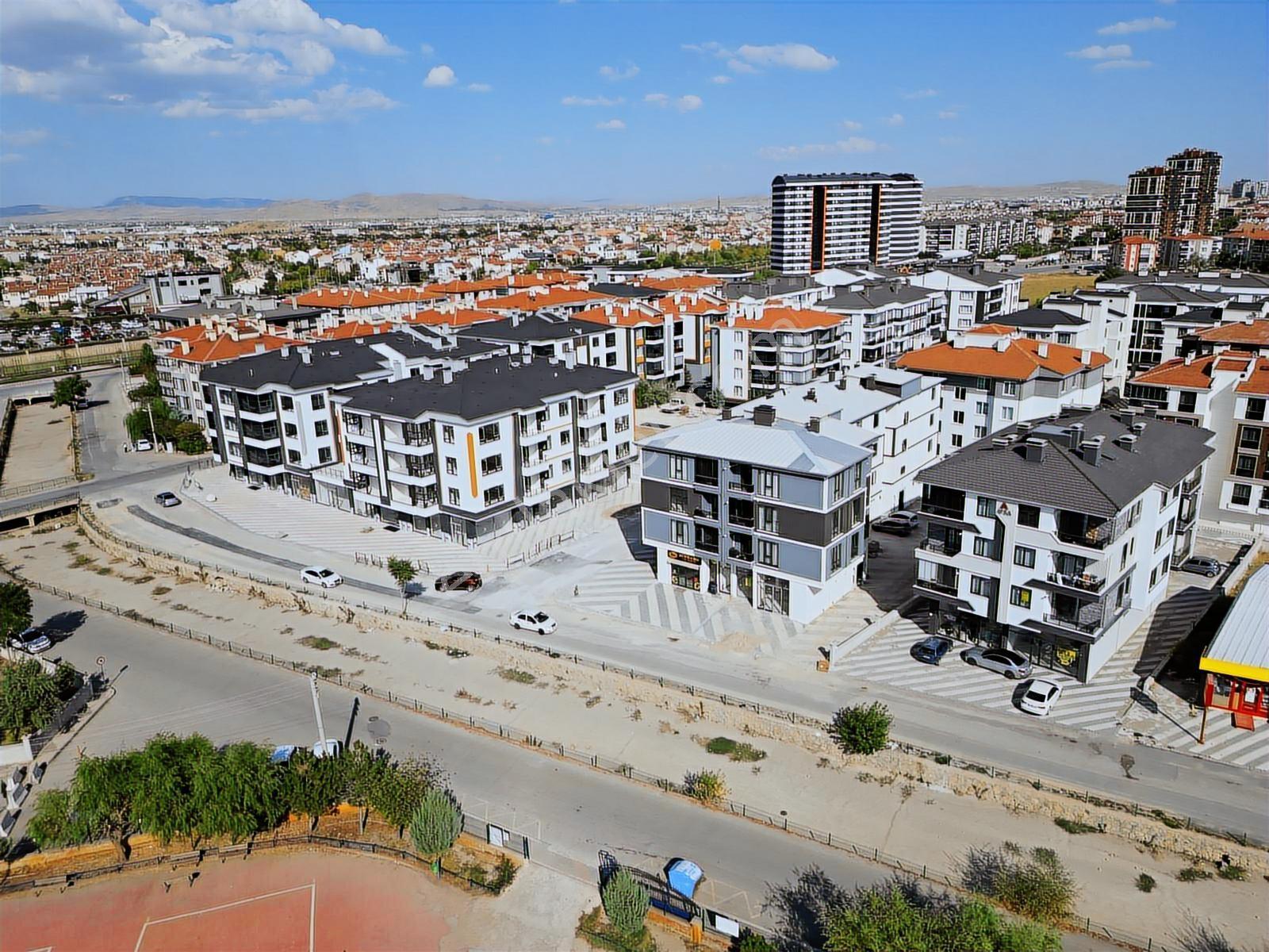 Uydukentin Merkezinde Kiralık Dükkan - Görsel 9