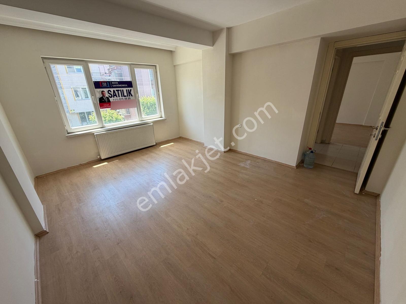 2+1 Kiralık Daire Güvenevler Mahallesinde Arakat Daire - Görsel 4