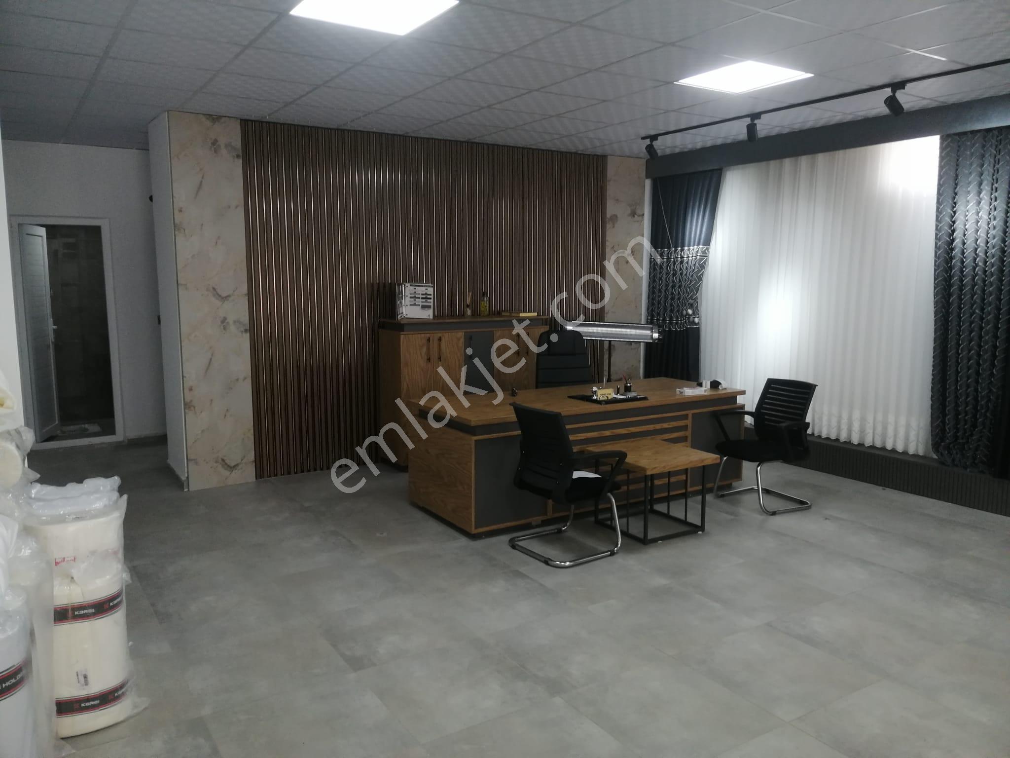 Yenihal Yolunda 152 Metre Lüx Dükkan Kiralıktır - Görsel 2