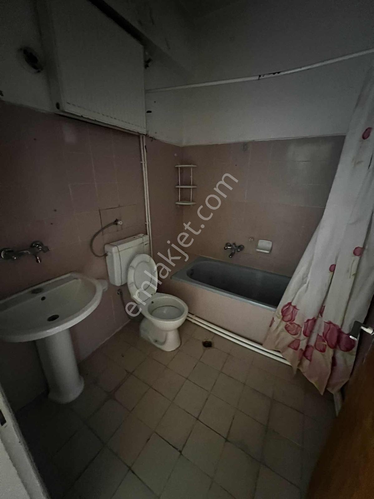 Kiralık Asansörlü Çatı Kat - Görsel 3