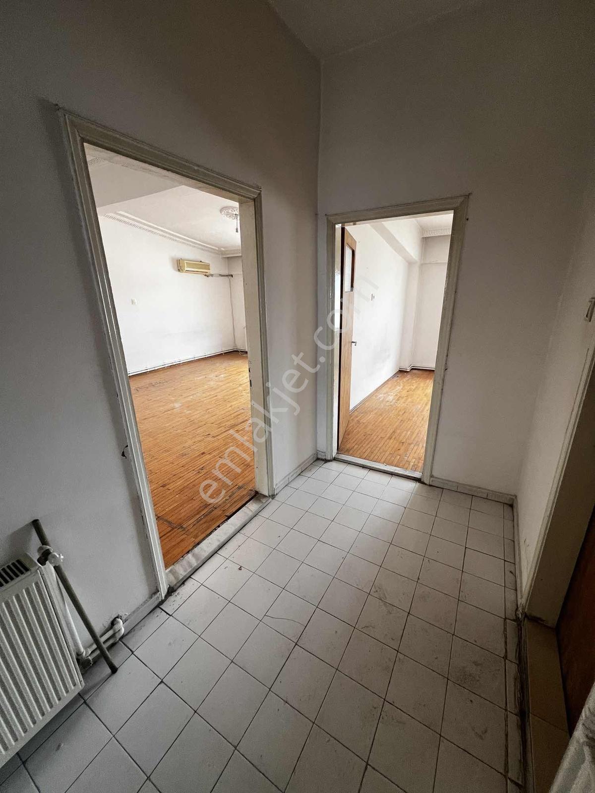 Kiralık Asansörlü Çatı Kat - Görsel 11