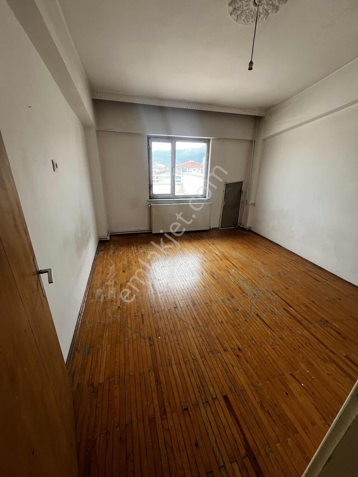 Kiralık Asansörlü Çatı Kat - Görsel 16
