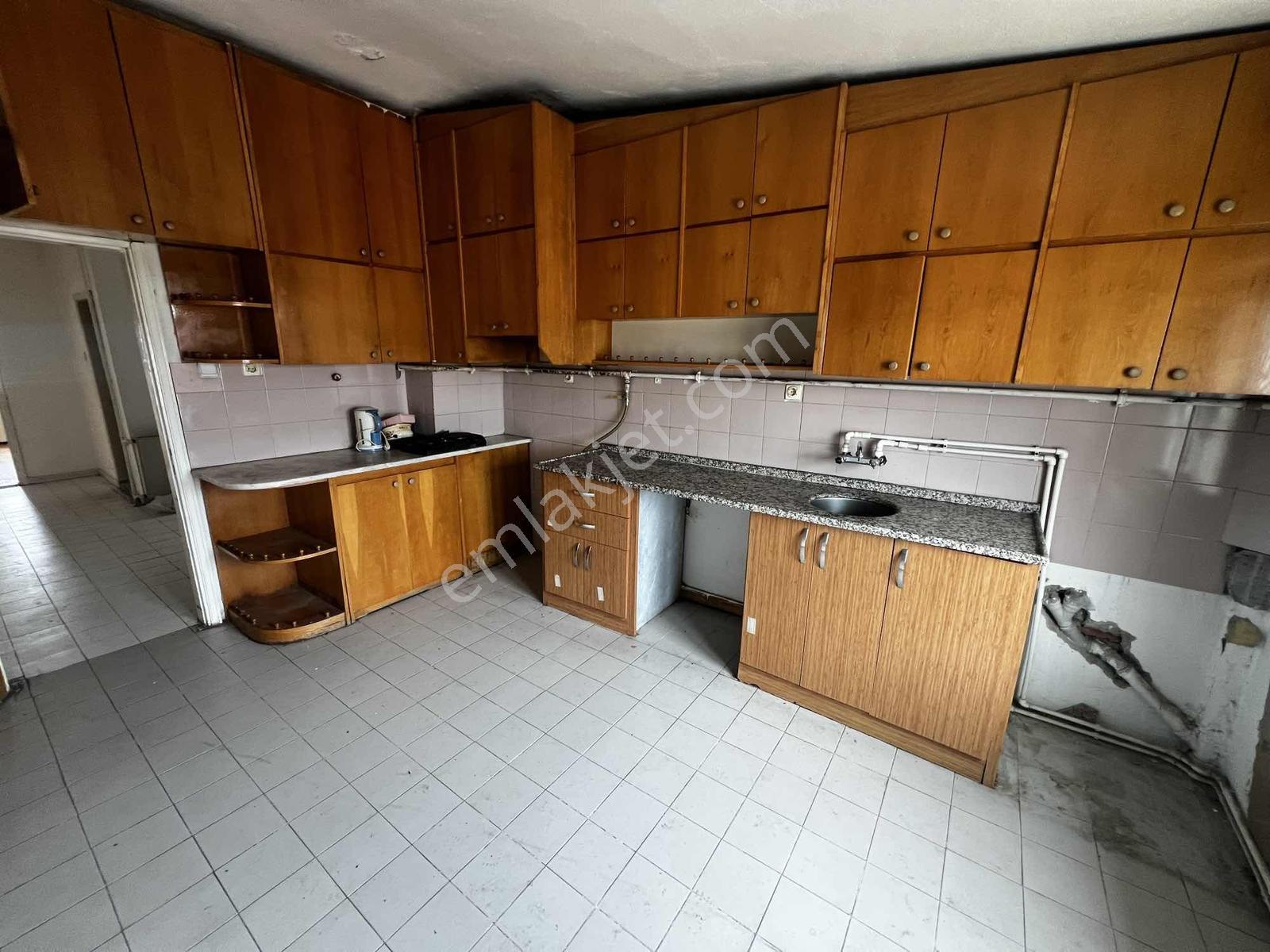 Kiralık Asansörlü Çatı Kat - Görsel 15