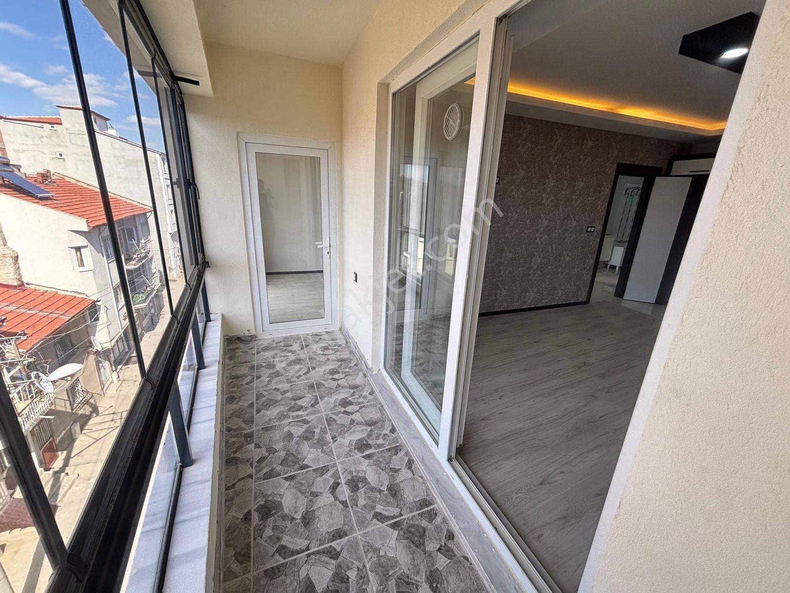 Yaman'dan 1+1 Kiralık Eşyalı Ve Eşyasız Daireler - Görsel 26