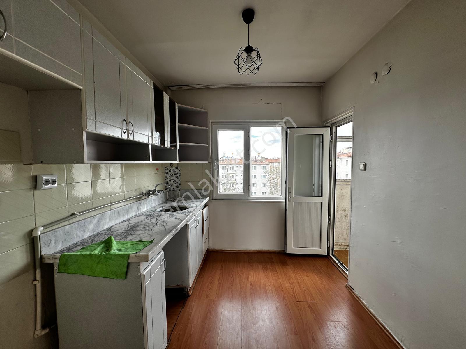 Remax Dem'den Yunus Emre Mah. Fırsat 2+1 Satılık Daire - Görsel 5
