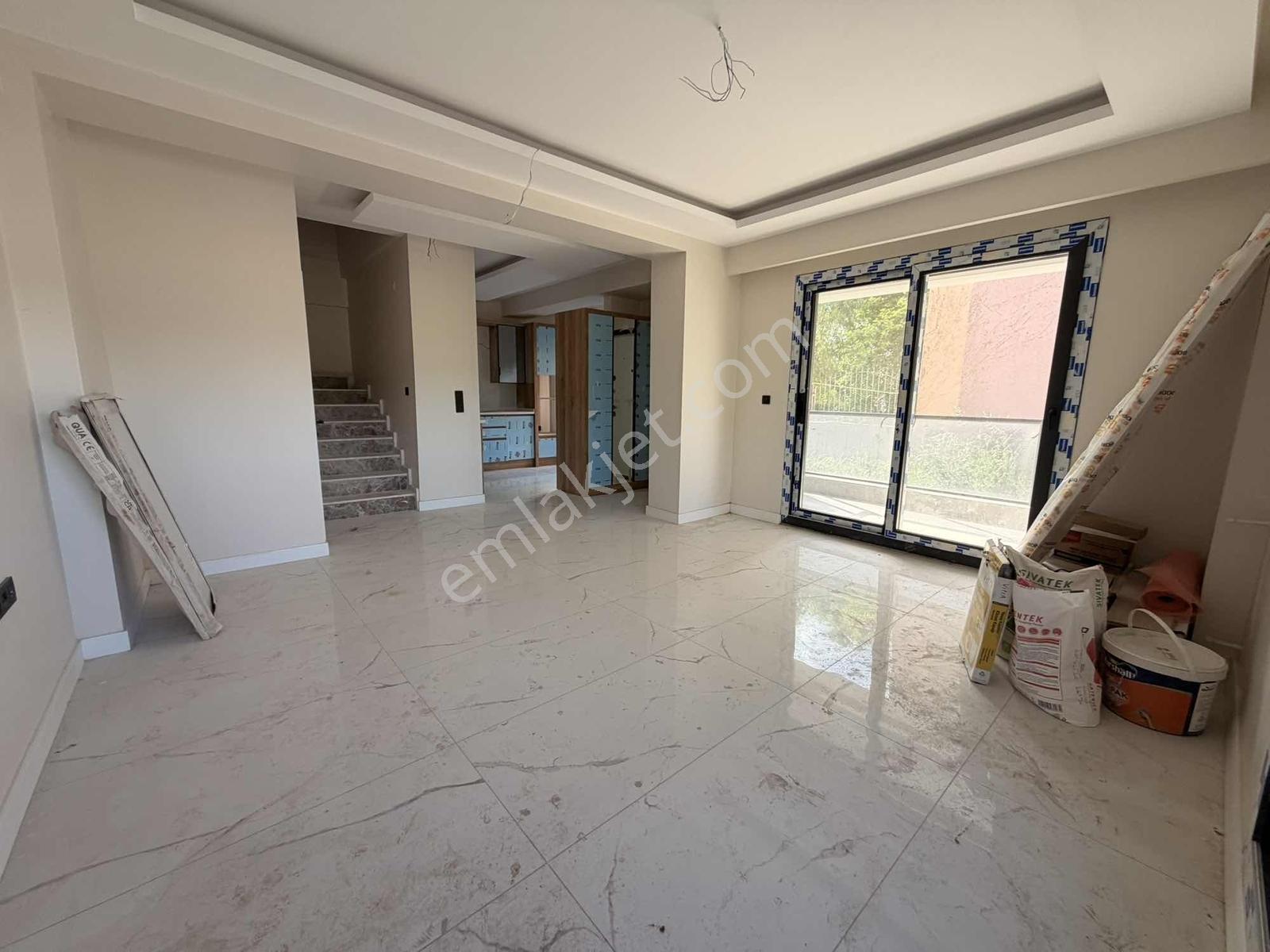 Tsr'den Yenişakran Afacan Mevki Satılık 4+1 Triplex Villa - Görsel 21