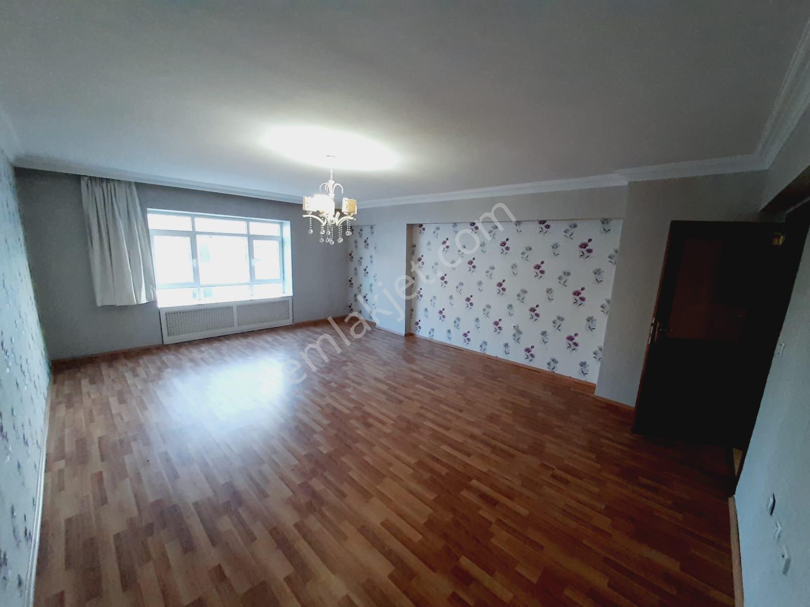 Demiröz'den Merkez'de Her Yere Yürüme Mesafeli Arakat 3+1 Daire - Görsel 28