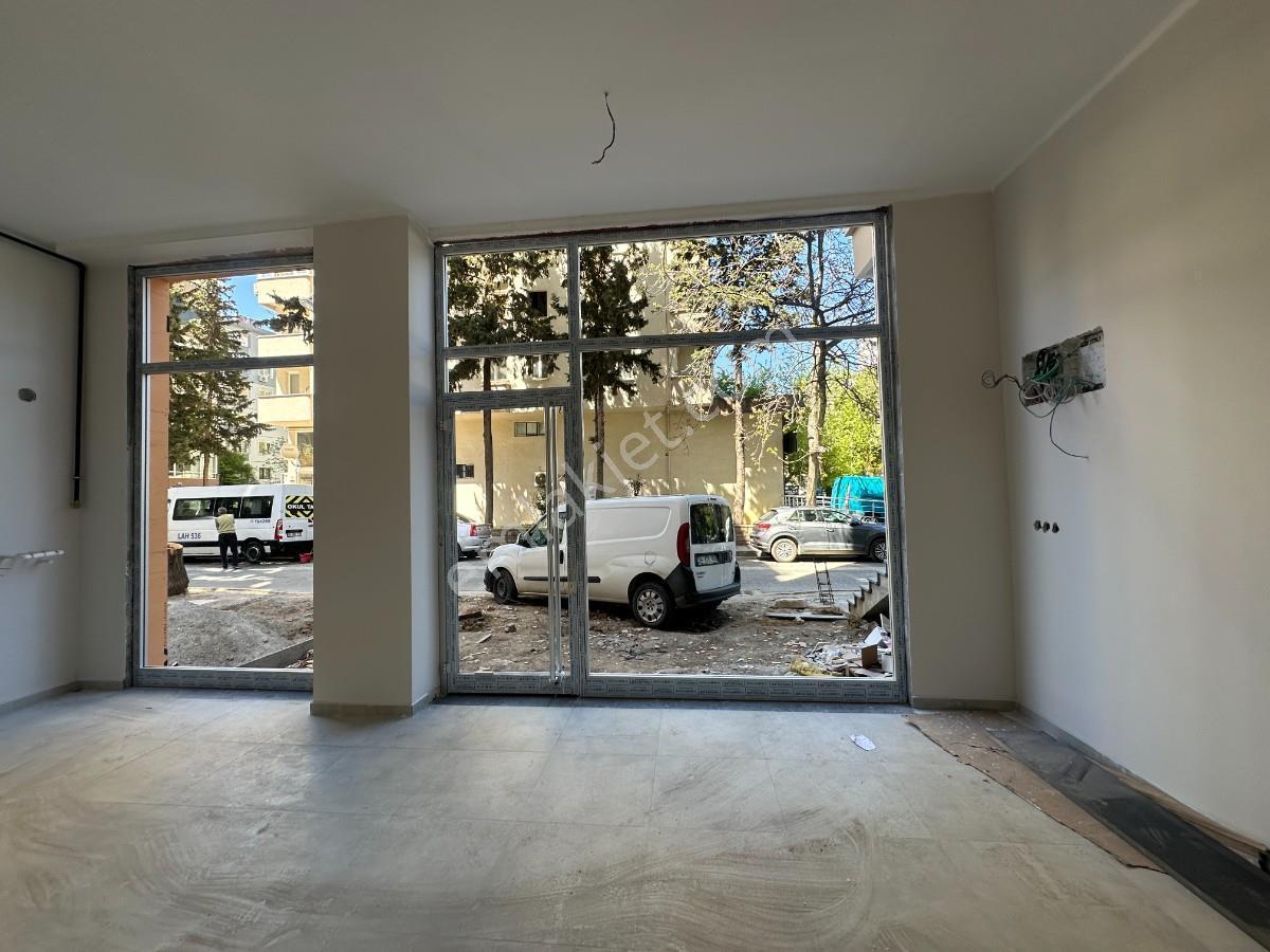 Turyap Göztepe Den Merdivenköyde Kiralık Dükkan - Görsel 18