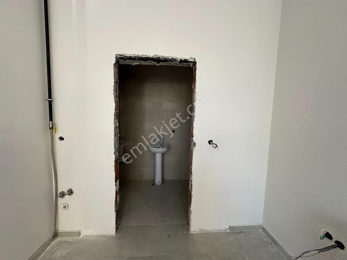 Turyap Göztepe Den Merdivenköyde Kiralık Dükkan - Görsel 12