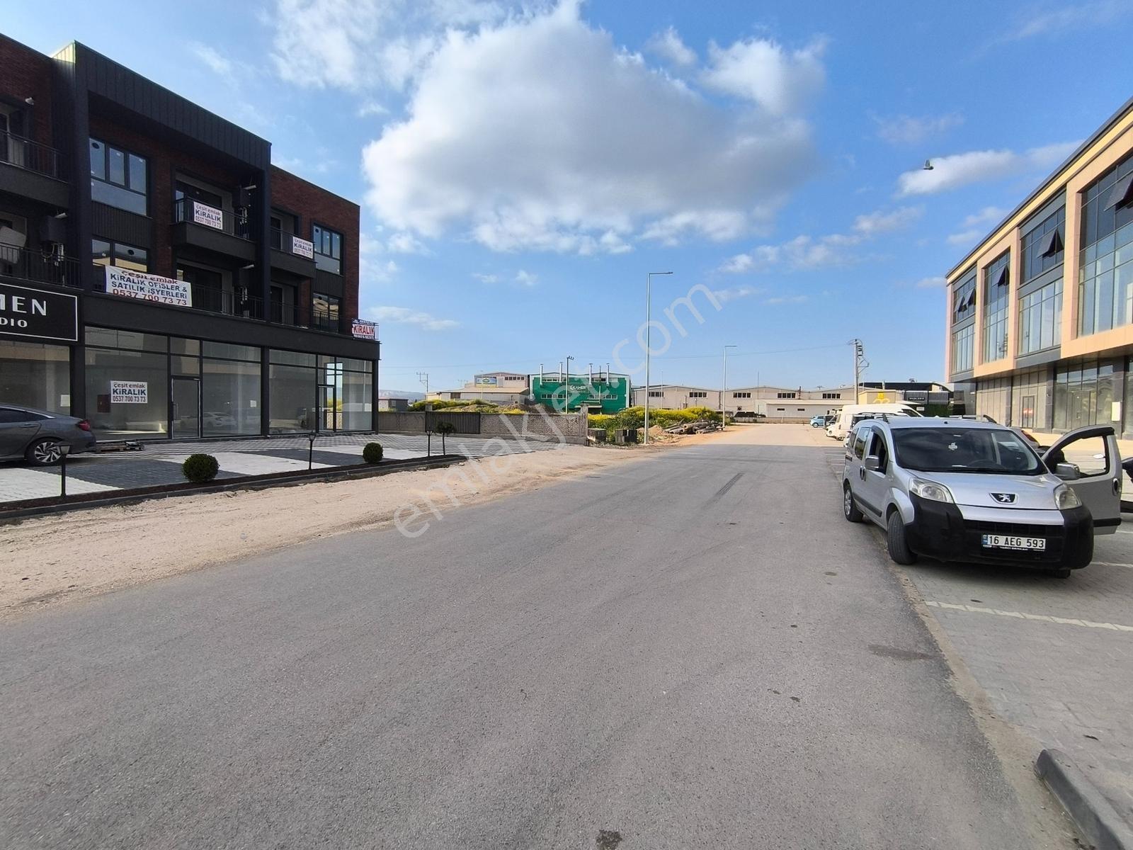 Kariyer'den Kozluca Yolunda Novapark Avm Yanında Kiralık Ofis - Görsel 31