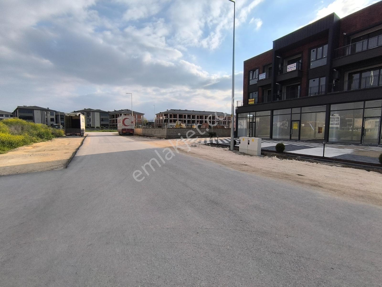 Kariyer'den Kozluca Yolunda Novapark Avm Yanında Kiralık Ofis - Görsel 33