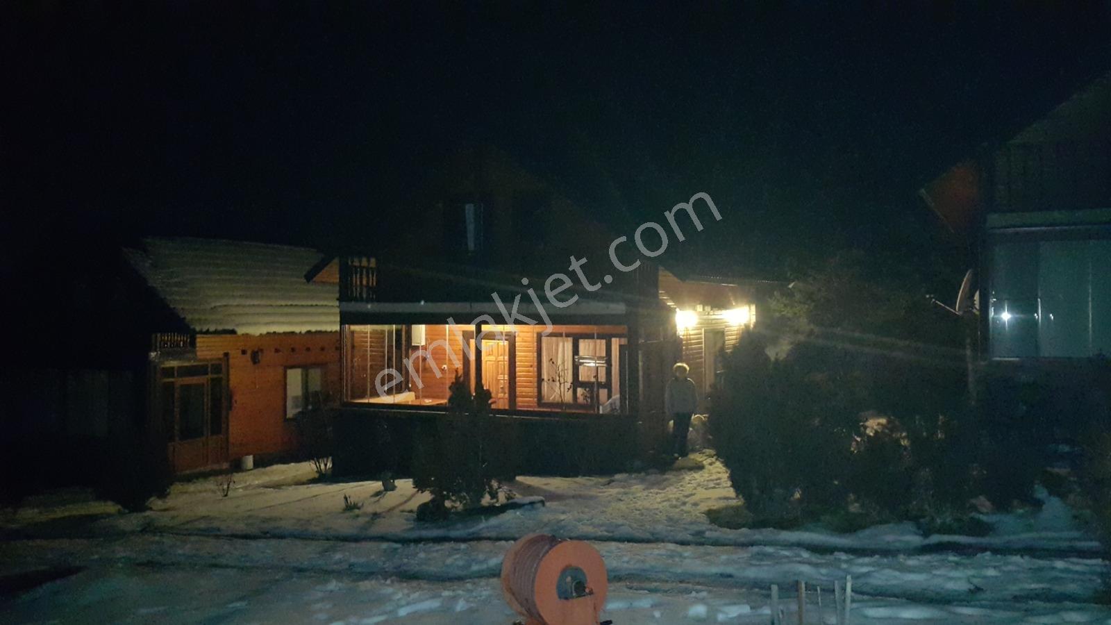 Arel'den Çamlıdere'de Doğanın İçinde Site'de Ahşap 2 Kat Villa - Görsel 17