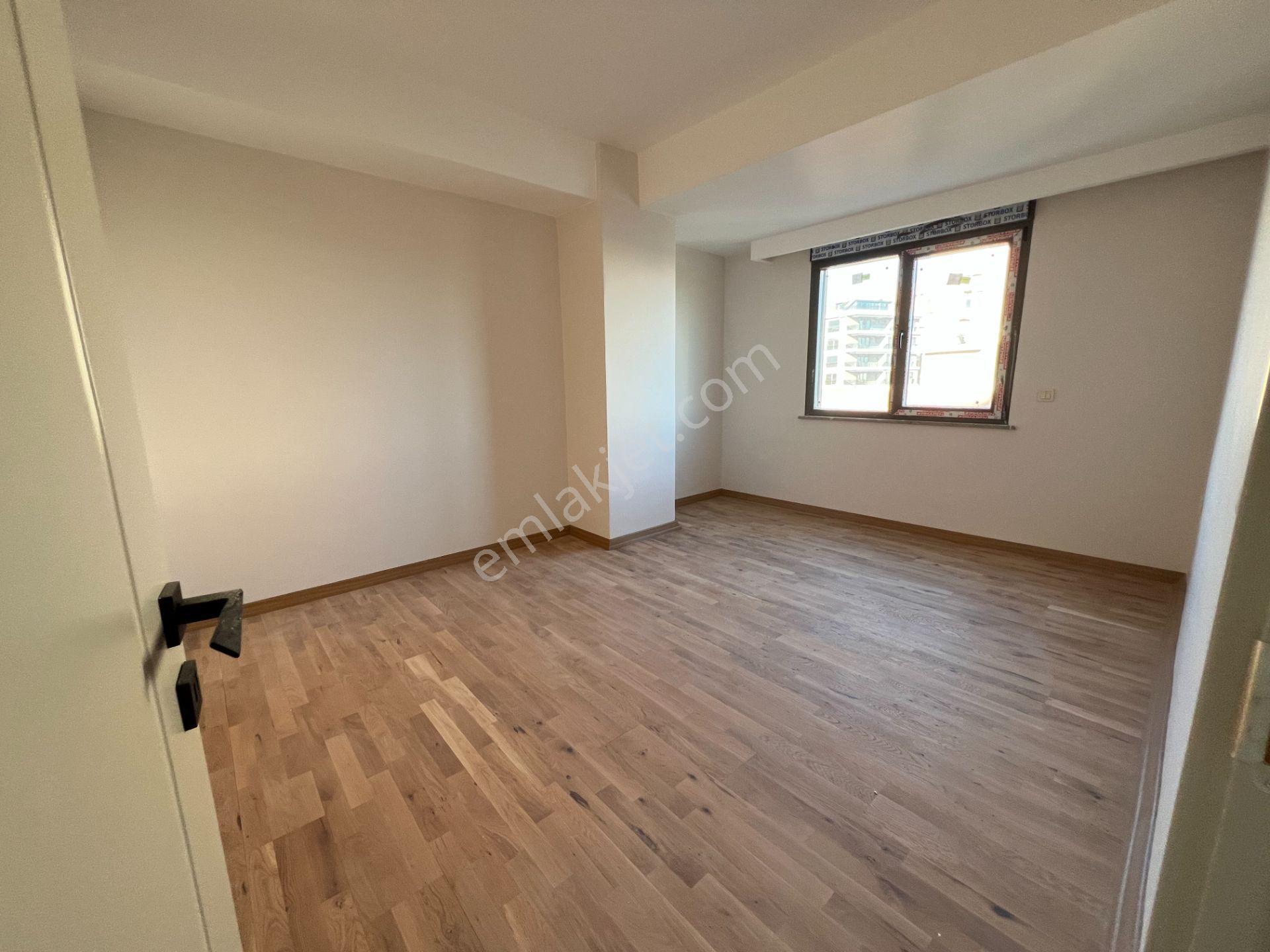 Pendik Sahilde Kiralık 3+1 Daire - Muhteşem Deniz Manzaralı - Görsel 27