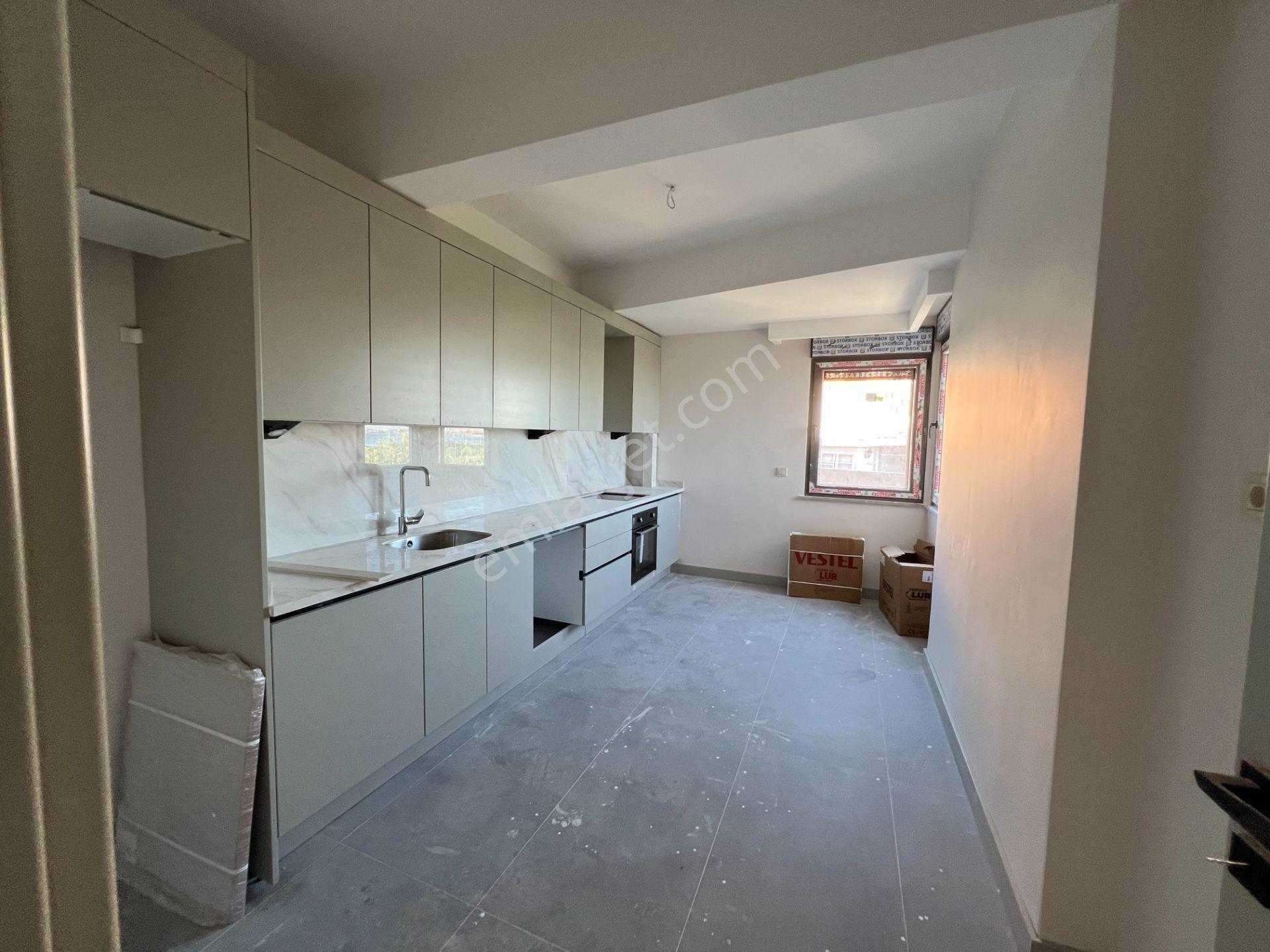 Pendik Sahilde Kiralık 3+1 Daire - Muhteşem Deniz Manzaralı - Görsel 17