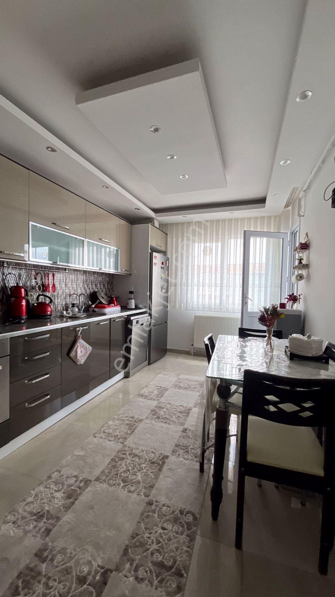 Buca İnönü Cadde Üzerinde Satılık Daire - Görsel 29