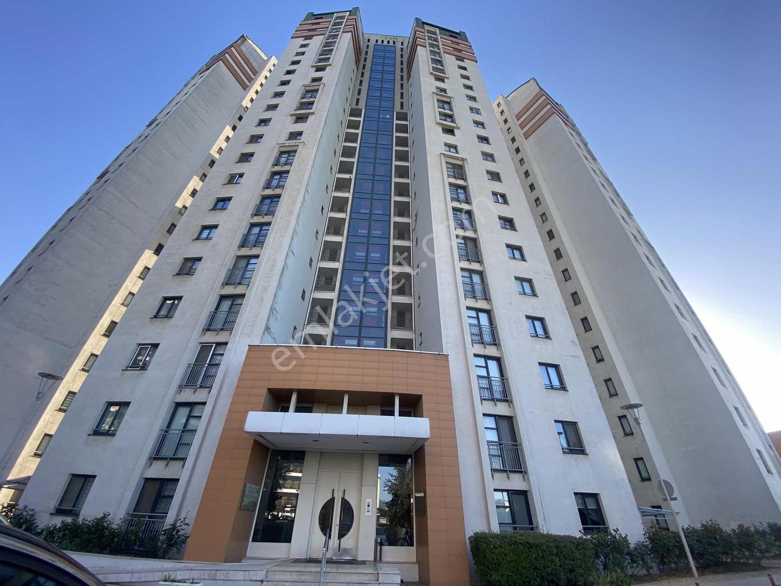 Sinpaş Gyo Bursa Modern Sitesinde 3+1 Satılık Manzaralı Daire - Görsel 3