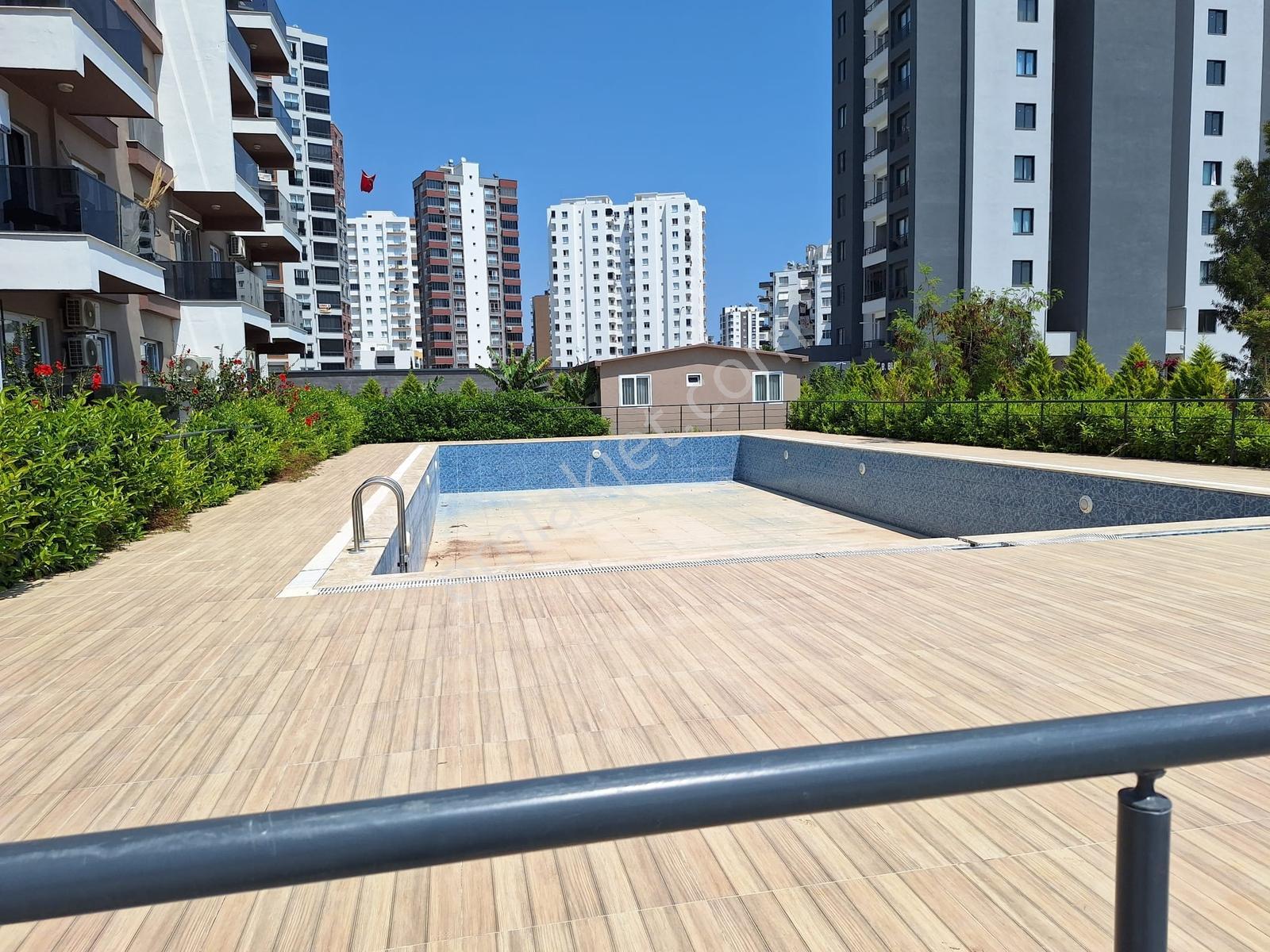 Temiz Ve Ful Eşyalı 1+1 Kiralık Daire Taşınmaya Hazır - Görsel 16