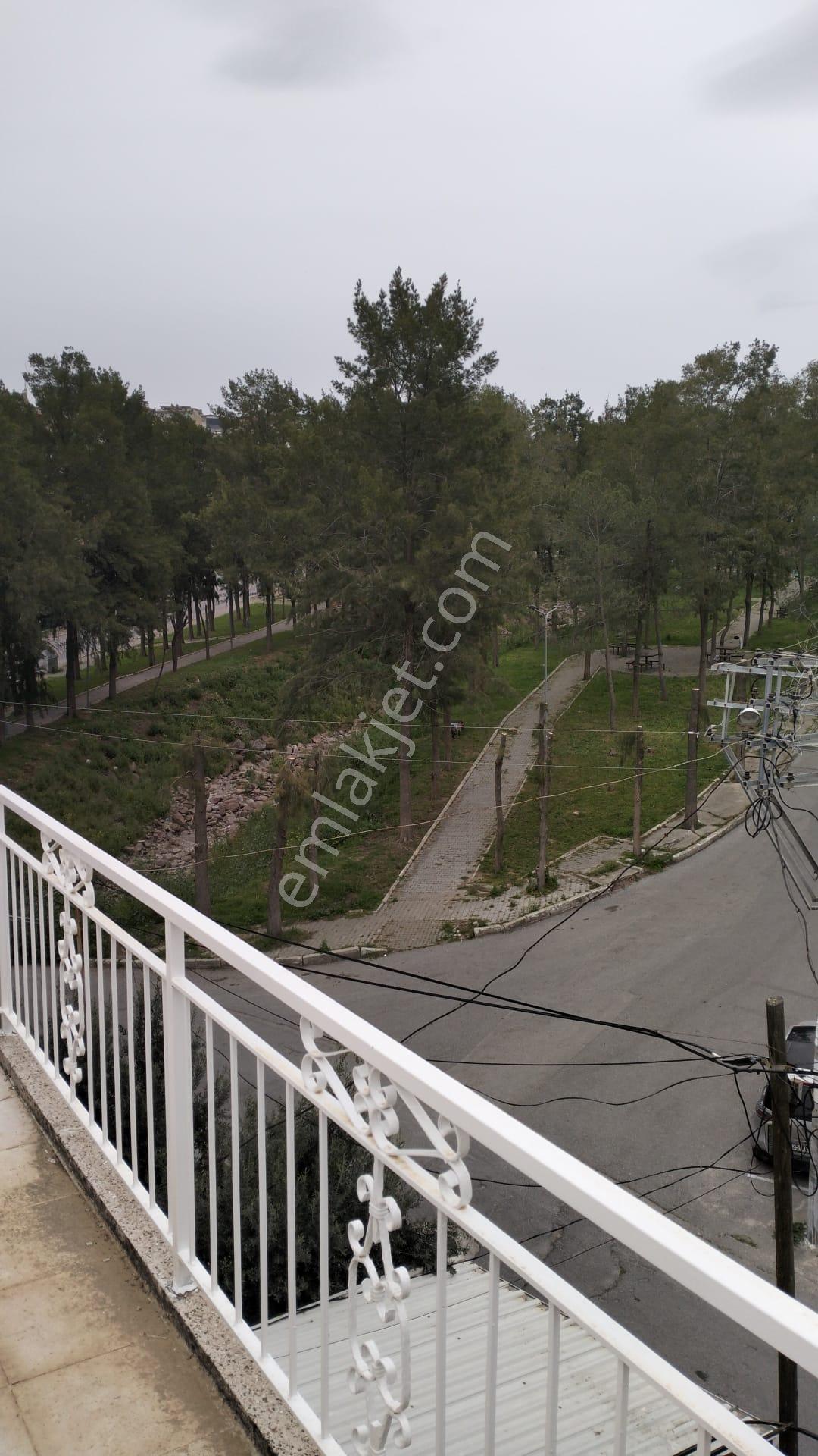 Bornova Atatürk Mah. 2+1 Kiralık İçi Yapılı Daire - Görsel 14