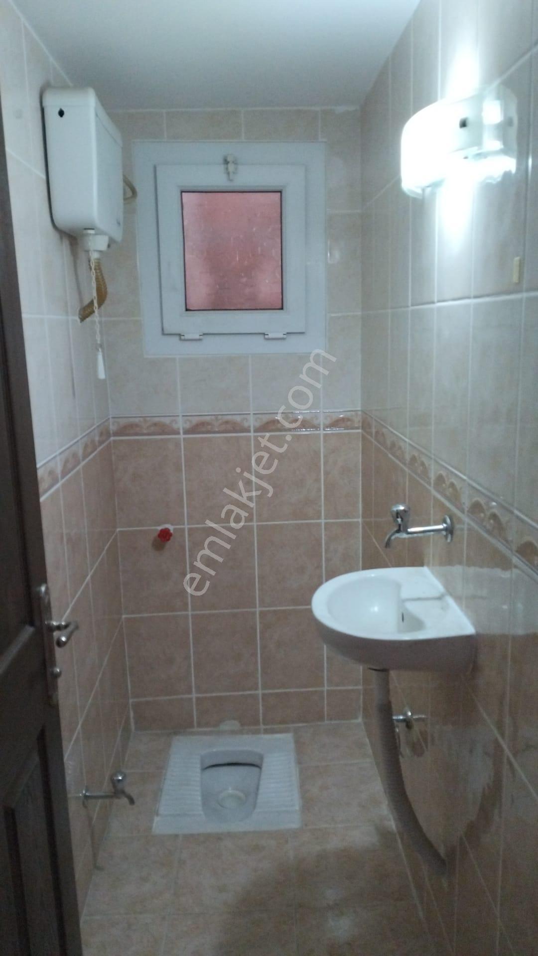 Bornova Atatürk Mah. 2+1 Kiralık İçi Yapılı Daire - Görsel 7