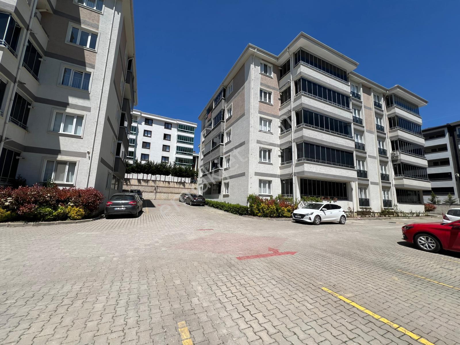Roma’ Dan Kozluca’ Da Site İçi Satılık Daire - Görsel 24