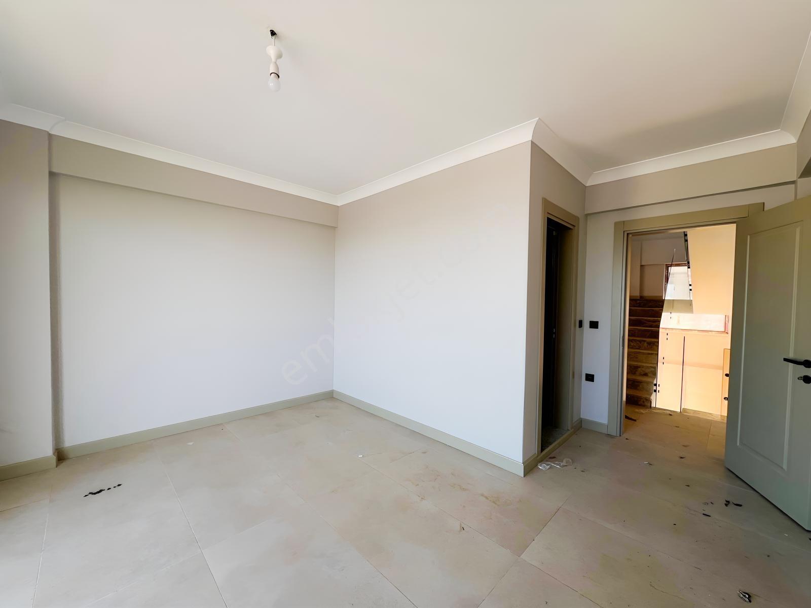 Göl Ve Şehir Manzaralı 5+1 Lüks Müstakil Villa Teraslı Şömineli - Görsel 20