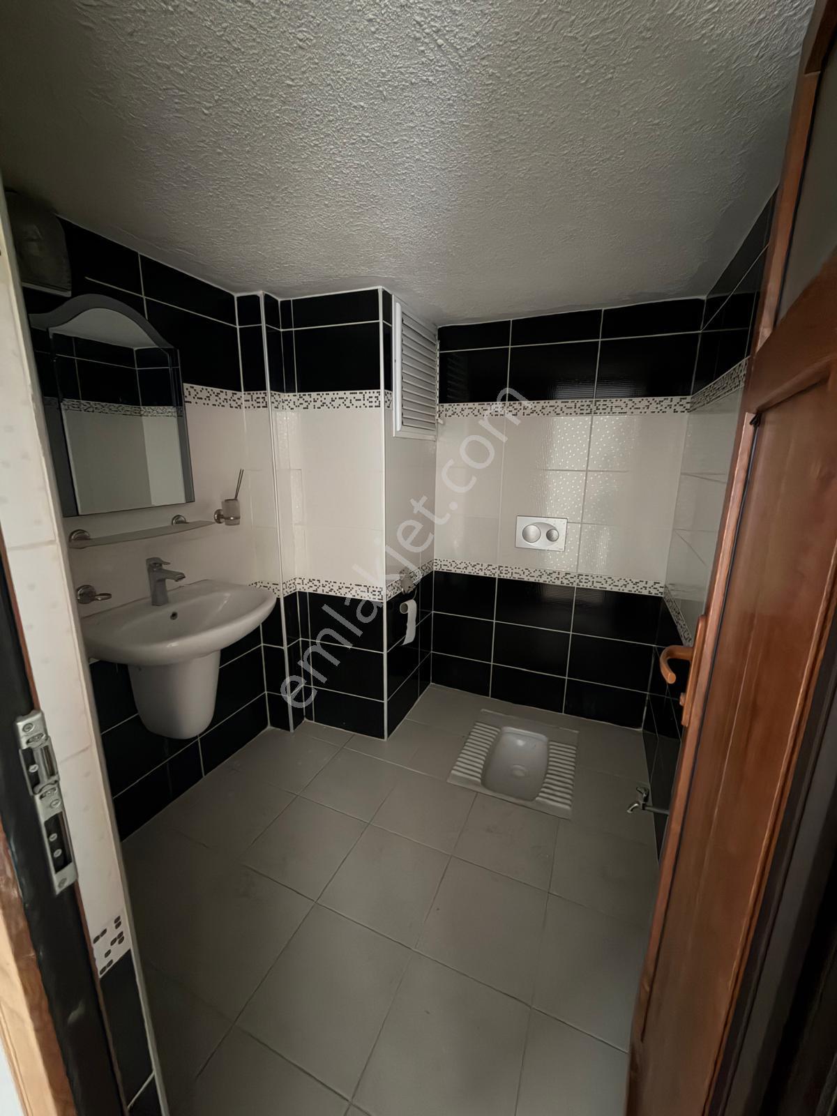 Kiralık Daire (ofis Olarak Kullanıma Uygundur) - Görsel 9