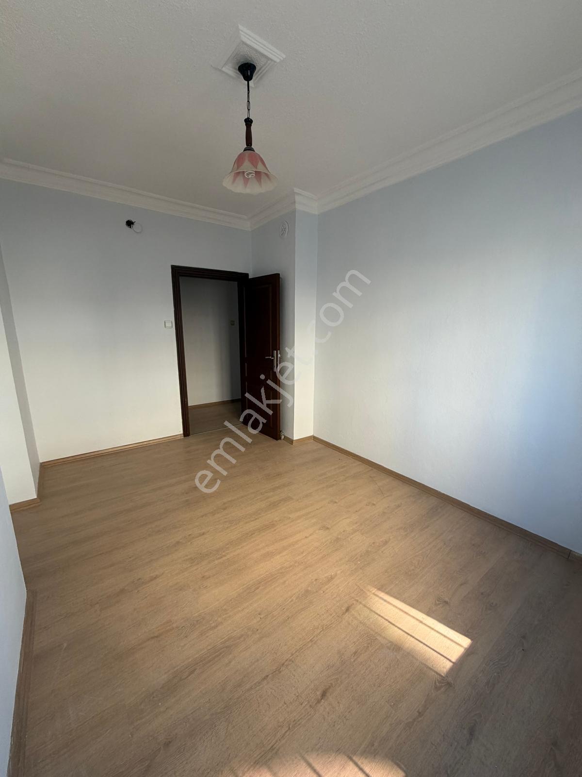 Kiralık Daire (ofis Olarak Kullanıma Uygundur) - Görsel 10