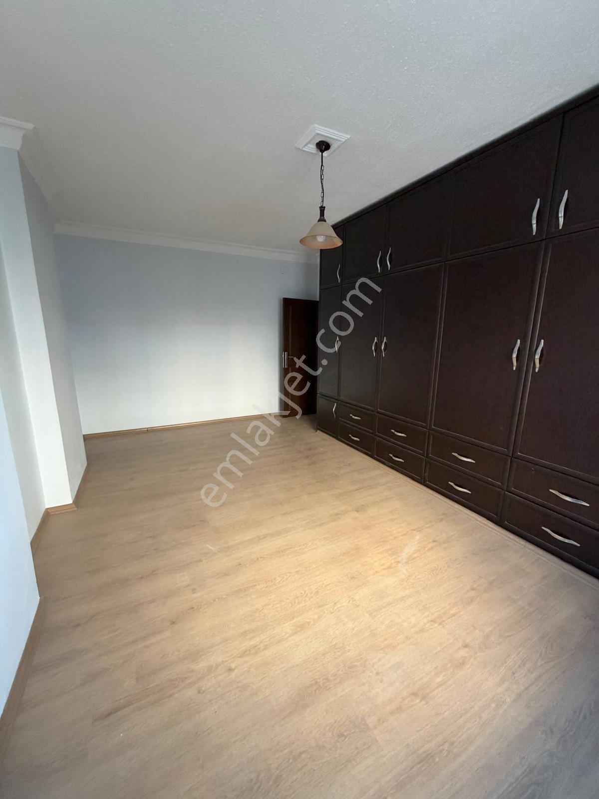 Kiralık Daire (ofis Olarak Kullanıma Uygundur) - Görsel 8