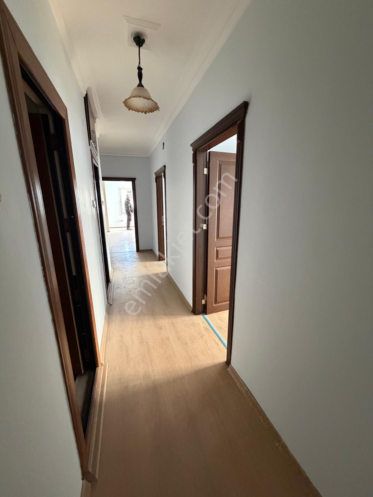 Kiralık Daire (ofis Olarak Kullanıma Uygundur) - Görsel 7
