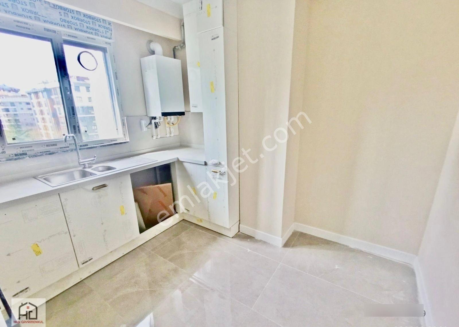 Han Emlaktan Taşmektepte 3+1 Balkonlu Ebeveynli Lüks Sıfır Bina - Görsel 32