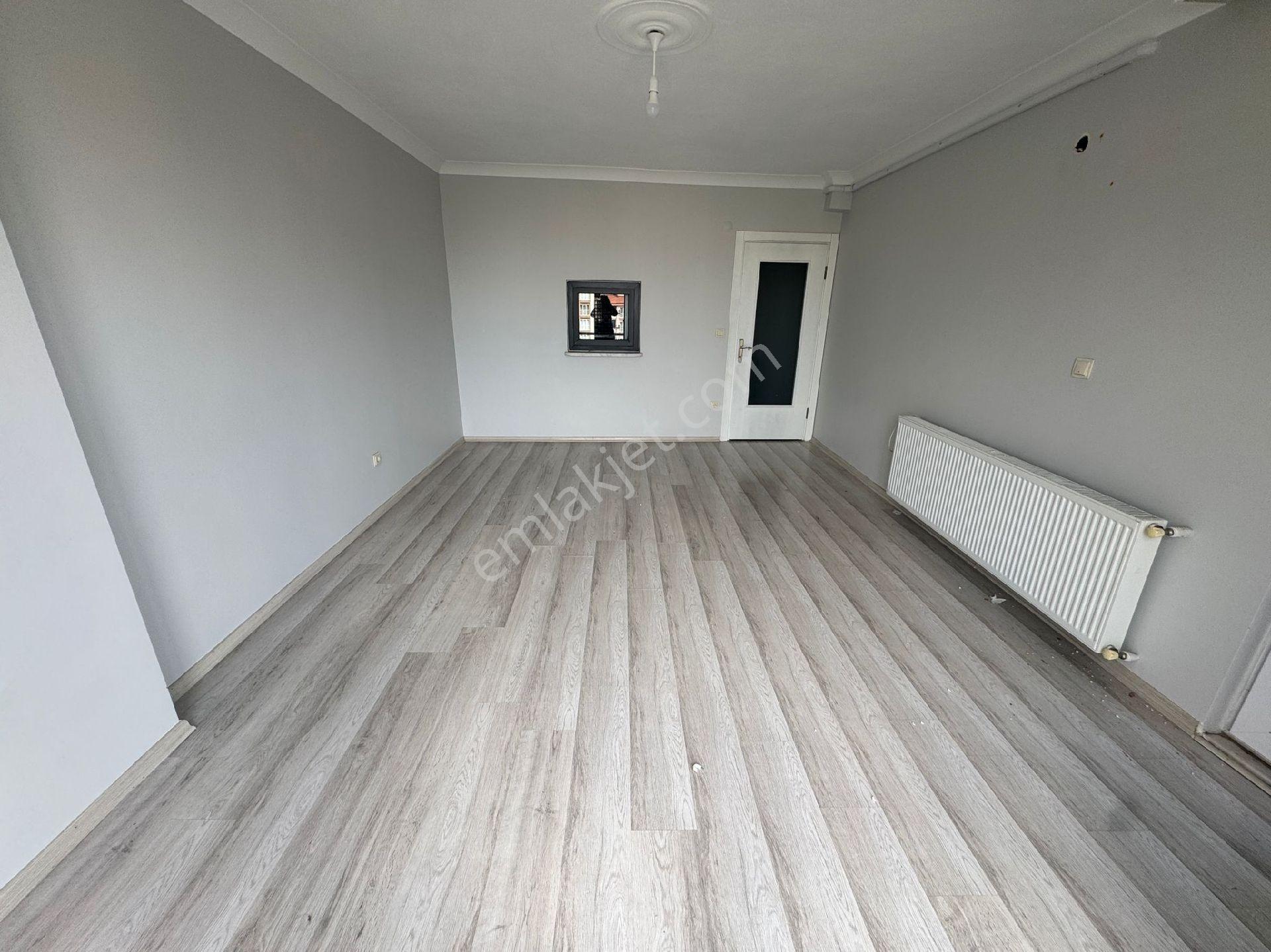 Edremit Cumhuriyet'de Arakat 2+1 Doğalgazlı Kiralık Daire - Görsel 6