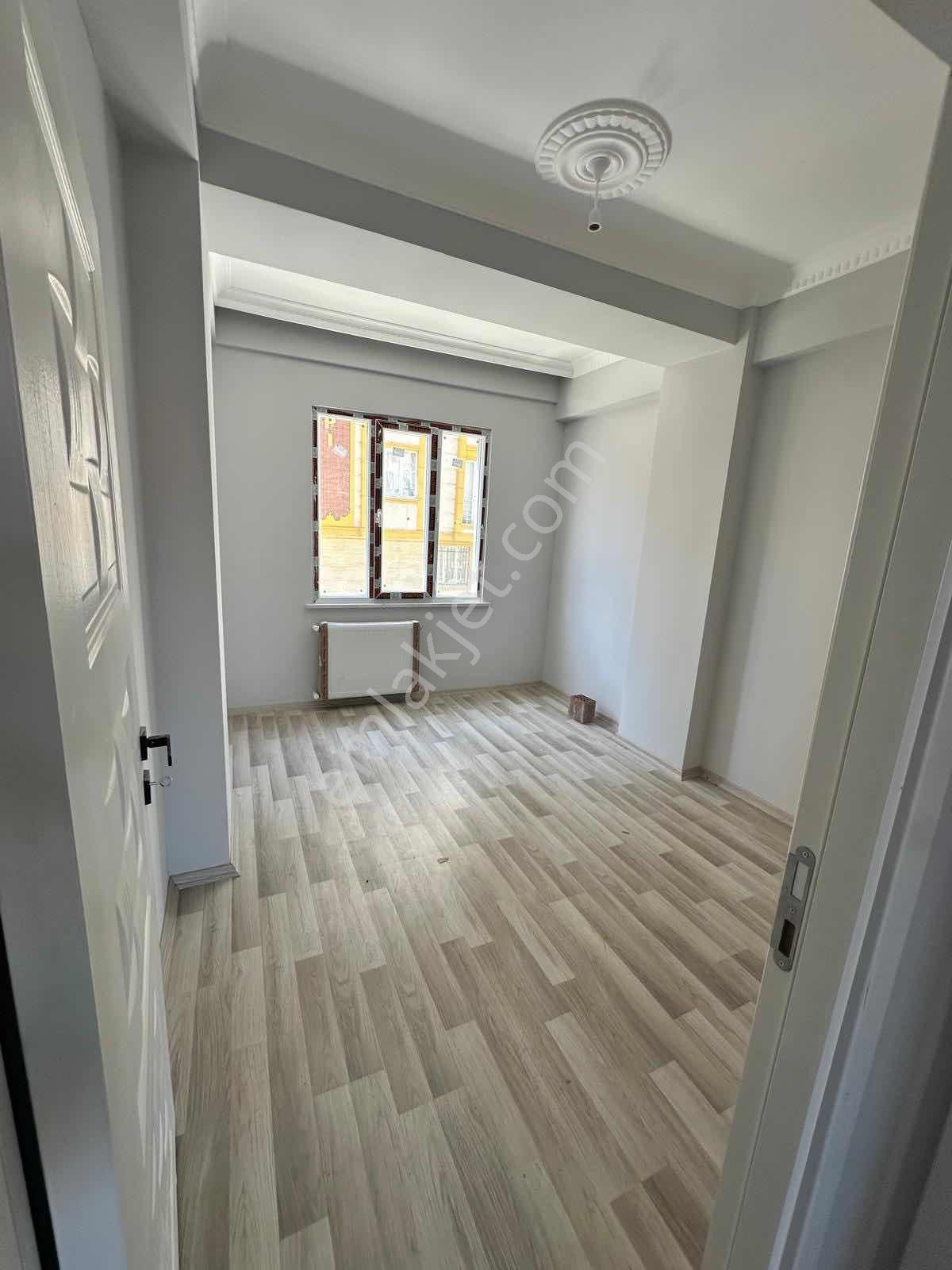 Aydın İnş. Anadolu Mh. 4+1 150m2 Girişleri Ayrı Ters Dublex - Görsel 6