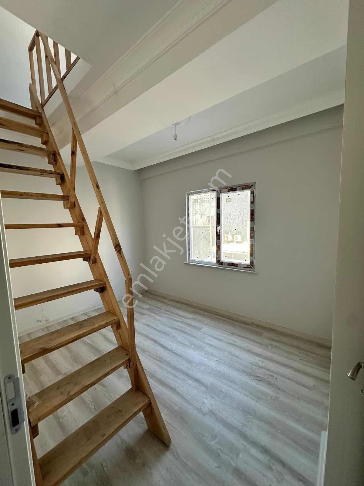 Aydın İnş. Anadolu Mh. 4+1 150m2 Girişleri Ayrı Ters Dublex - Görsel 5