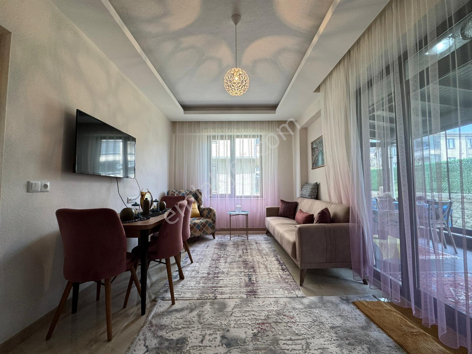 Karasu'da Villa Tadında, Özel Bahçeli, Verandalı Daire Fırsatı ! - Görsel 8