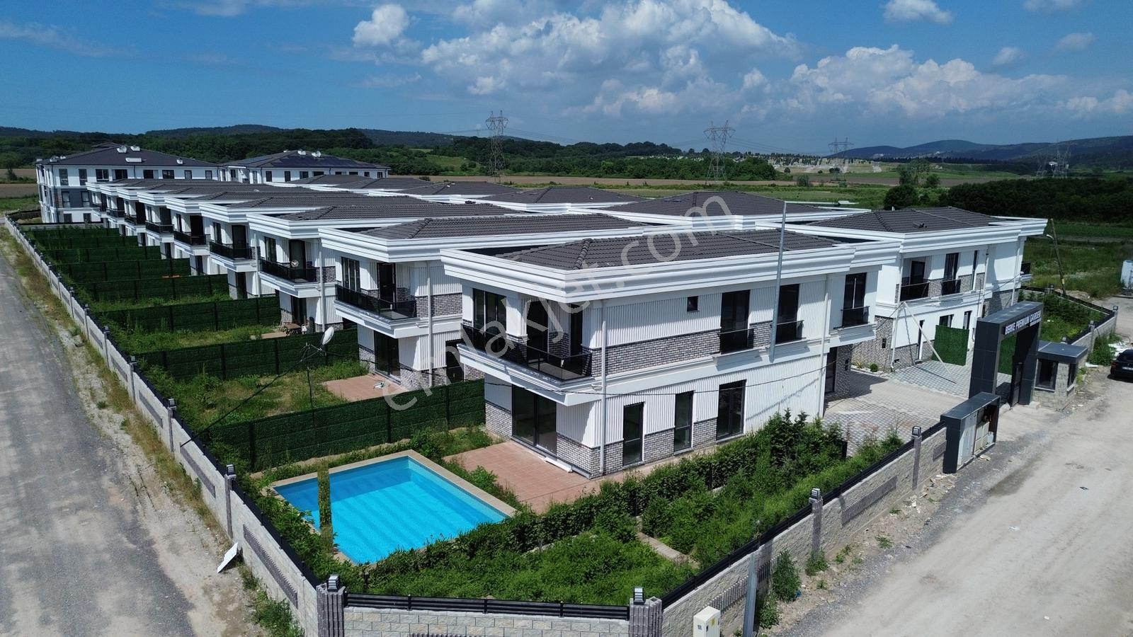 Havuzlu 5+1 Lüks Müstakil Villa | Merkezi Konum | Karakamış