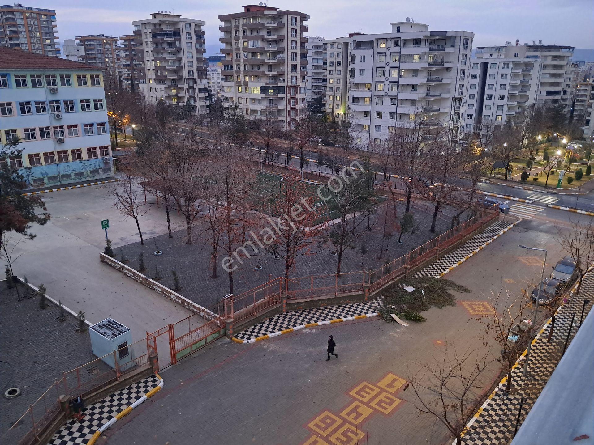 Bulvar Üzeri Nezih Site İçi - Görsel 4