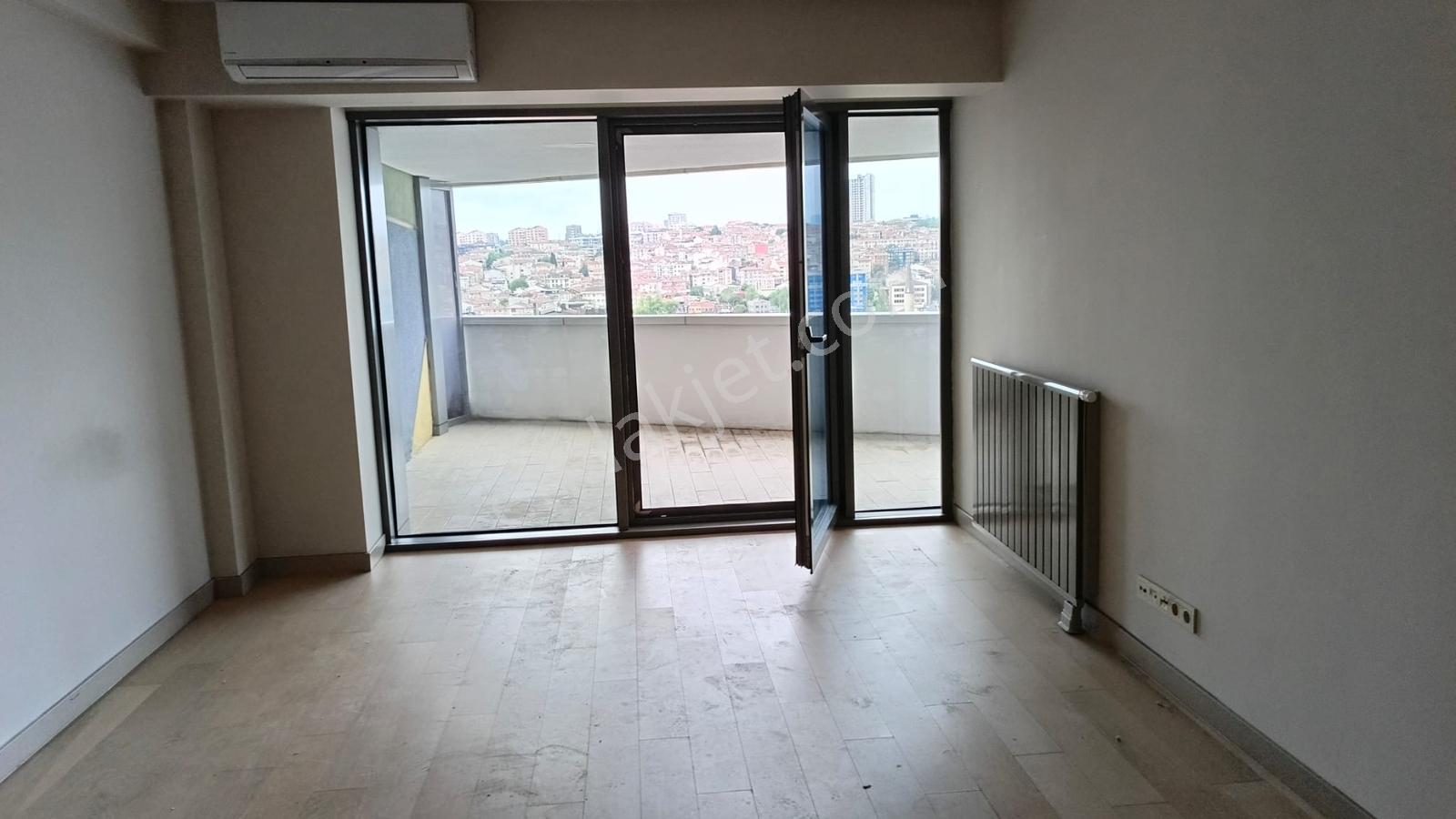Kentplus'ta 26 M2 Balkon Teraslı, Geniş Ölçüde Ebeveynli 2+1 - Görsel 12