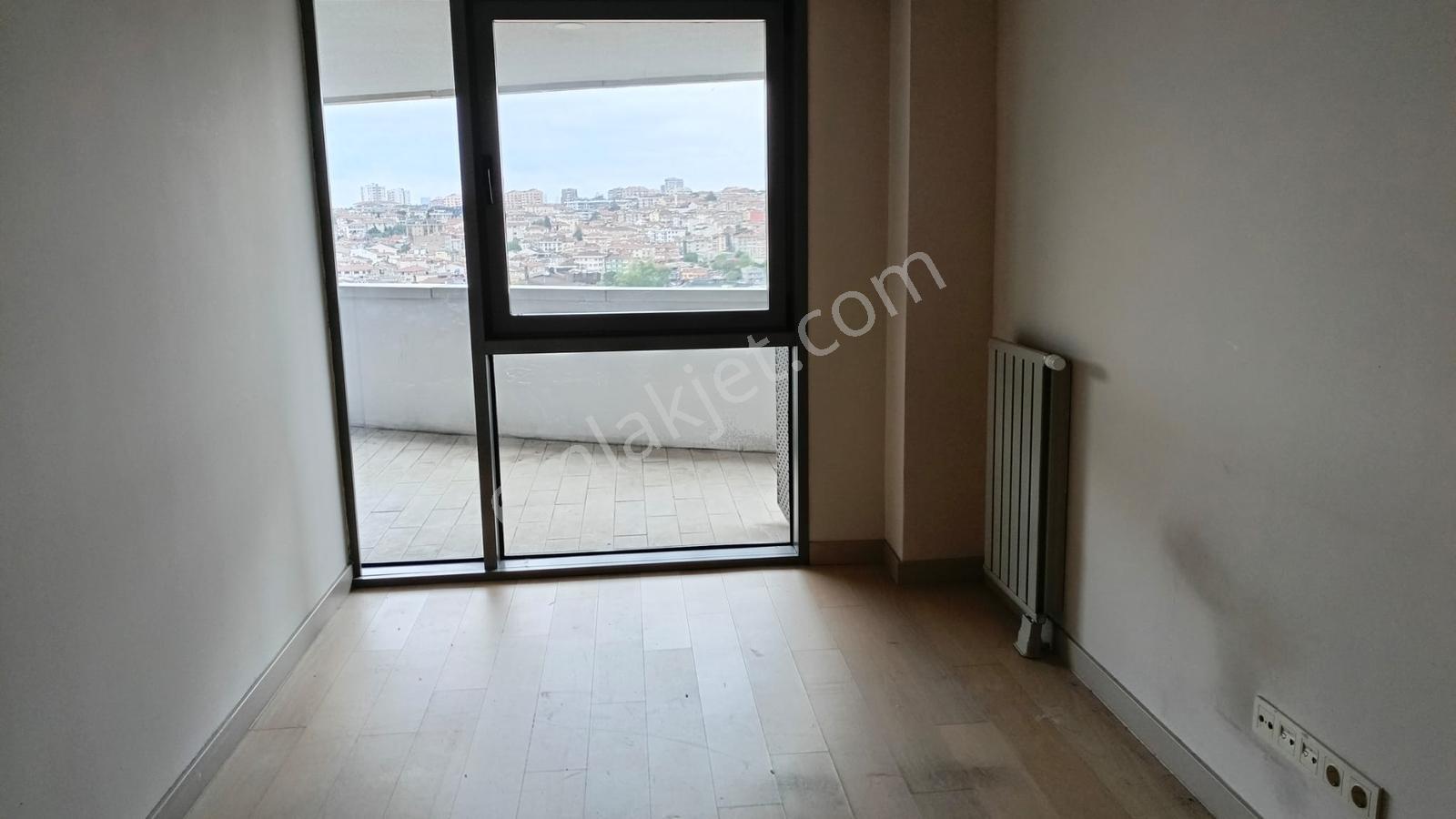 Kentplus'ta 26 M2 Balkon Teraslı, Geniş Ölçüde Ebeveynli 2+1 - Görsel 4