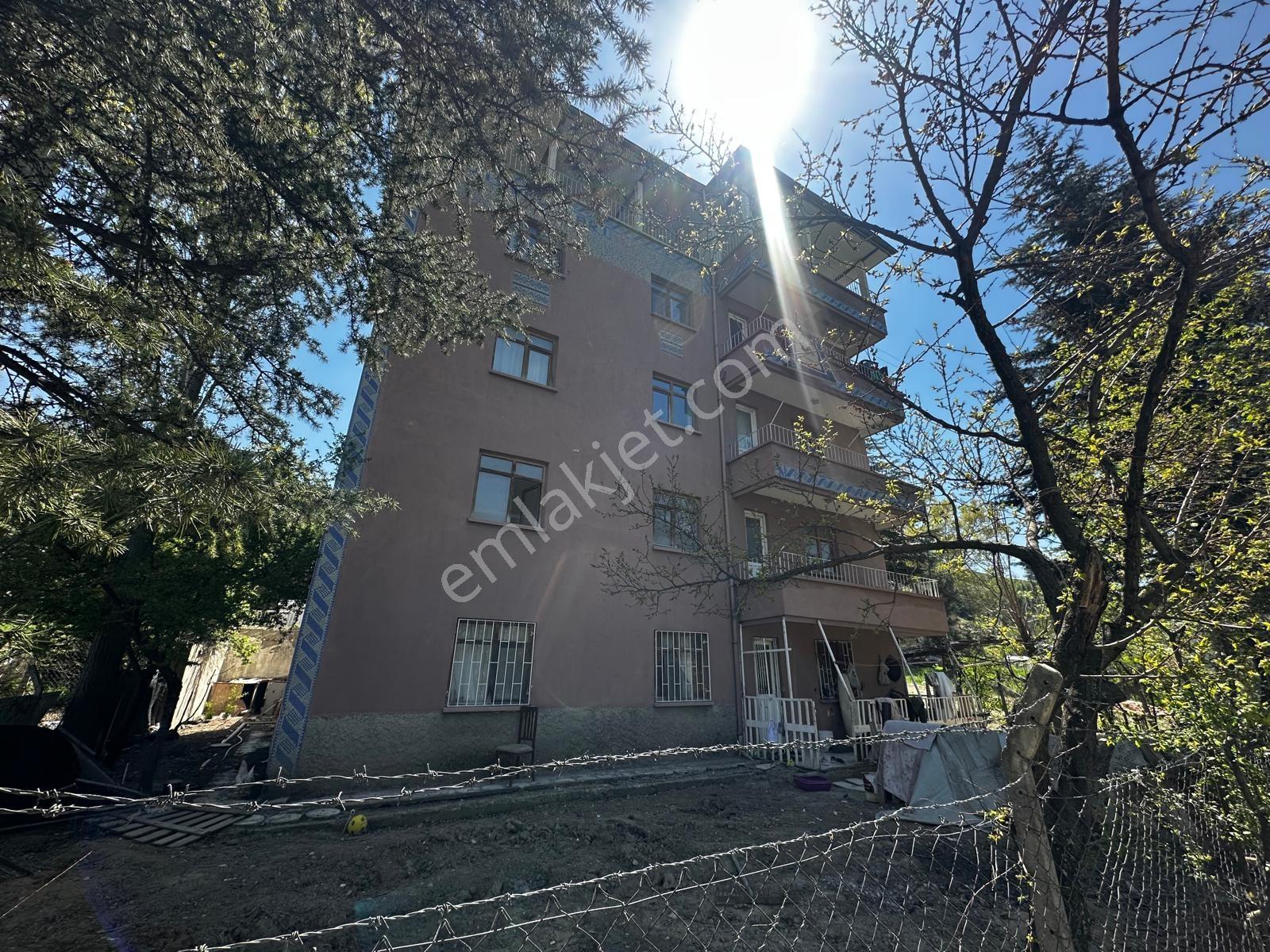 Lalahan Atatürk Caddesi Üzeri Yola Cephe Komple Satılık Bina - Görsel 10