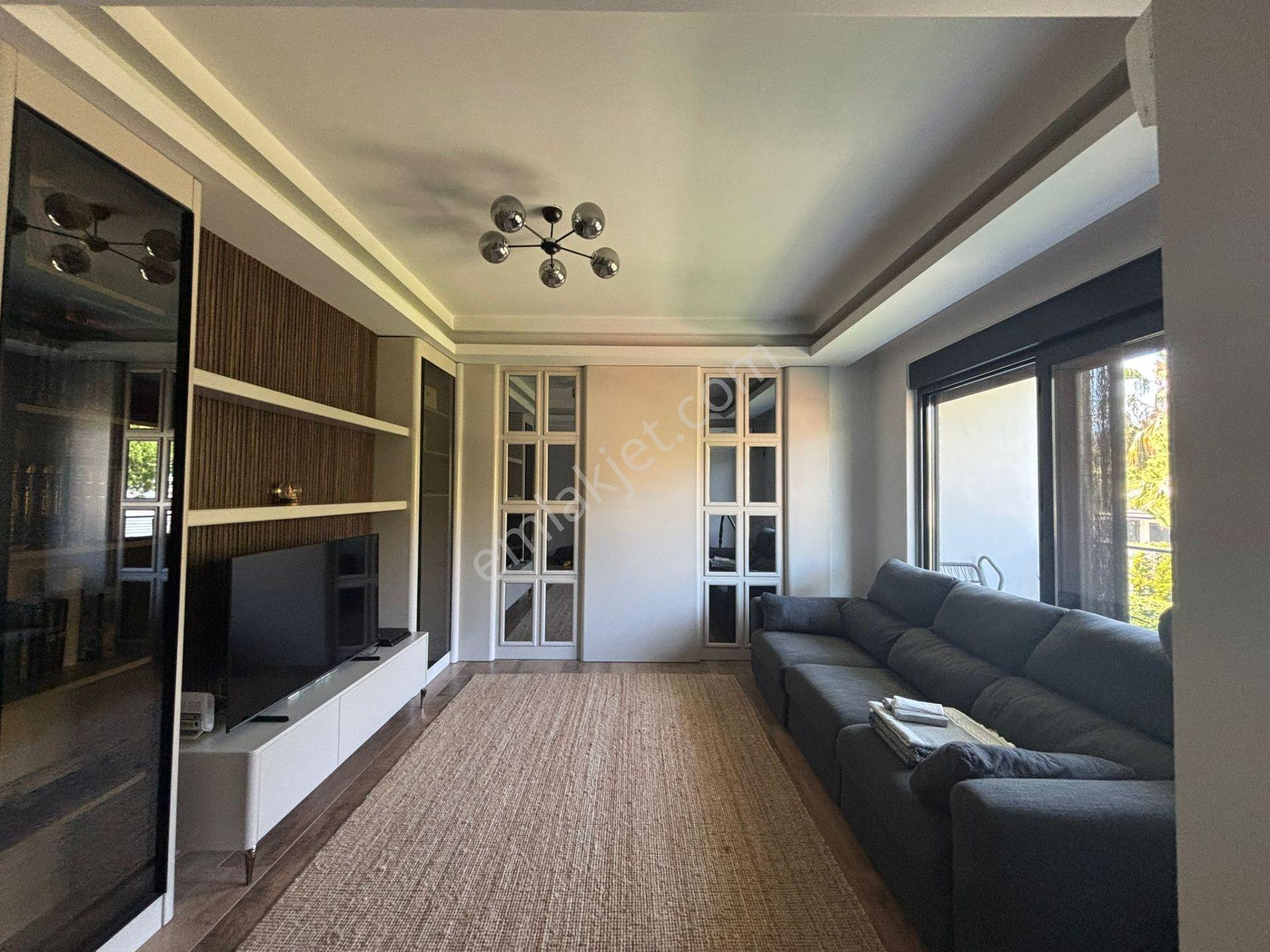 Side'de Havuzlu Eşyalı Kiralık 3+1 Daire
