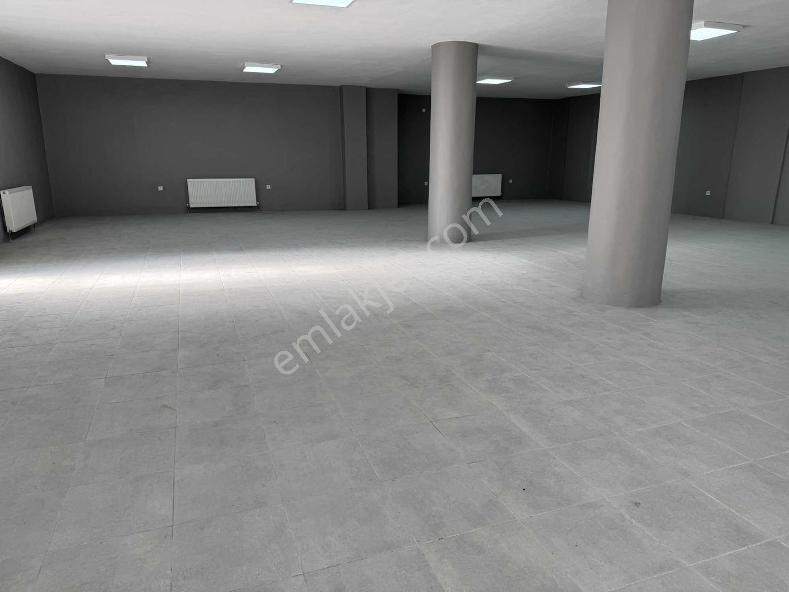 Büyükçekmece Mimarsinan E5 Üzeri 310 M2 Kiralık Dükkan - Görsel 3
