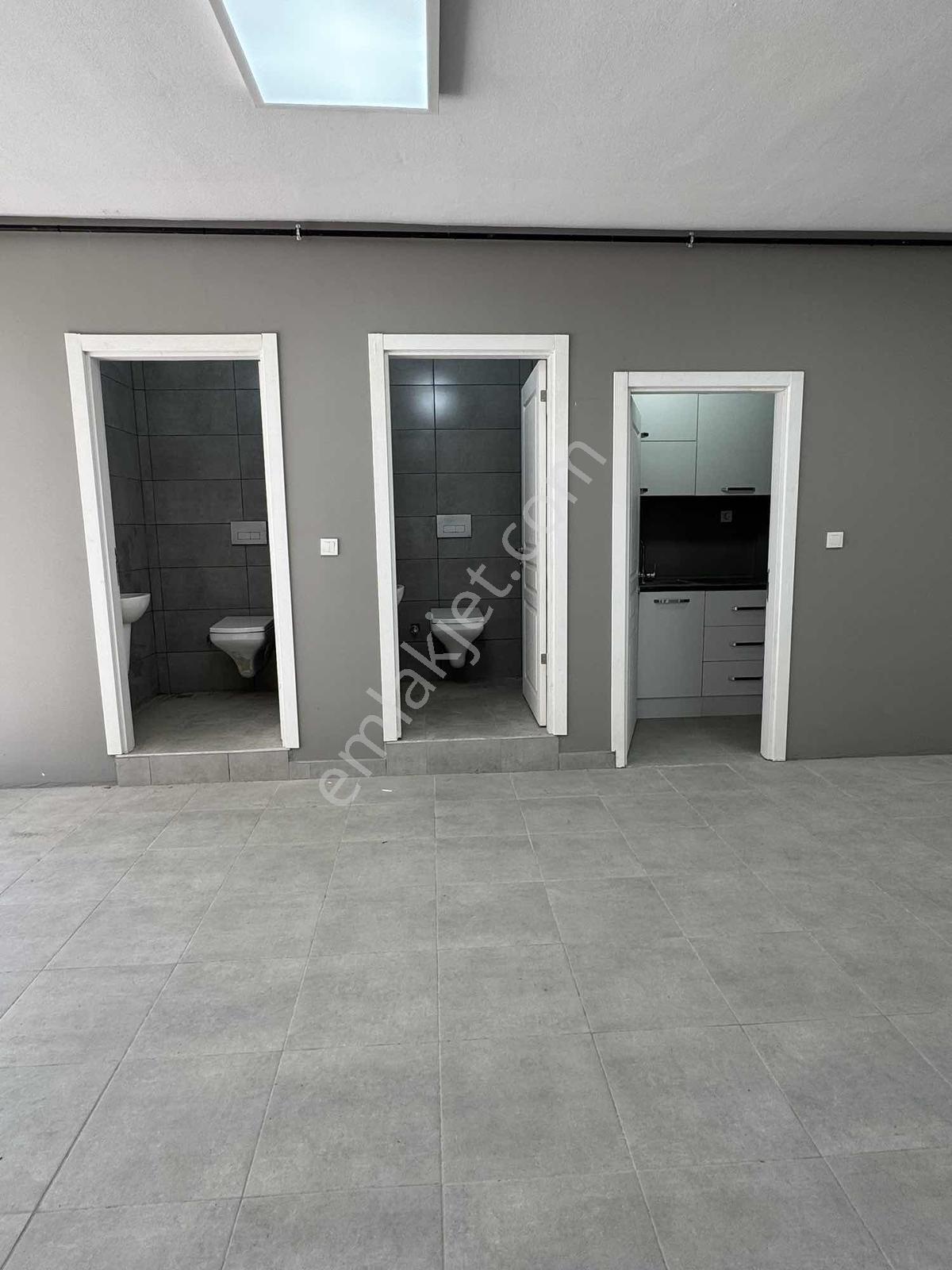 Büyükçekmece Mimarsinan E5 Üzeri 310 M2 Kiralık Dükkan - Görsel 5