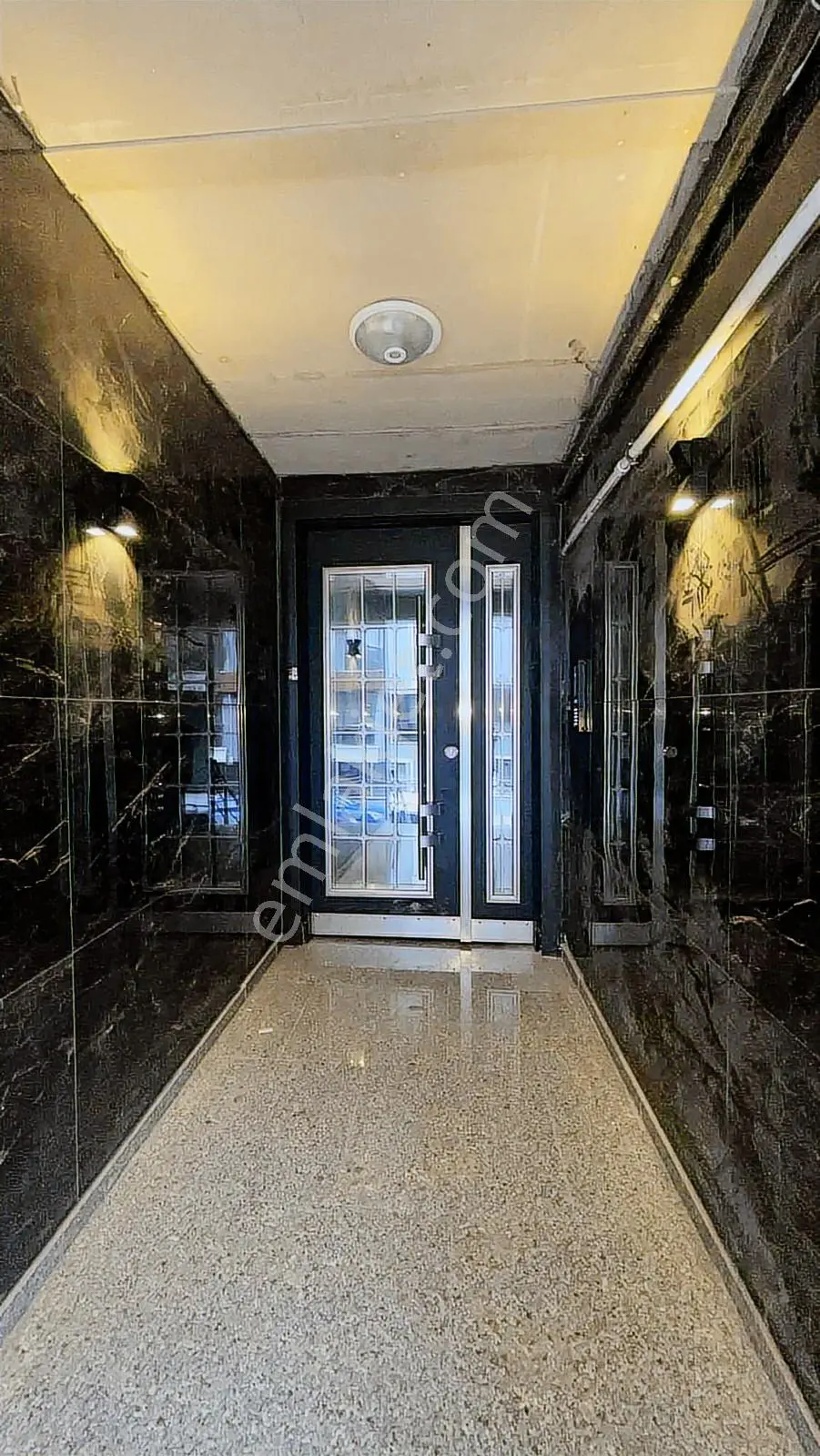 Satılık Merkez'de 2+1 Kullanışlı Daire - Görsel 2