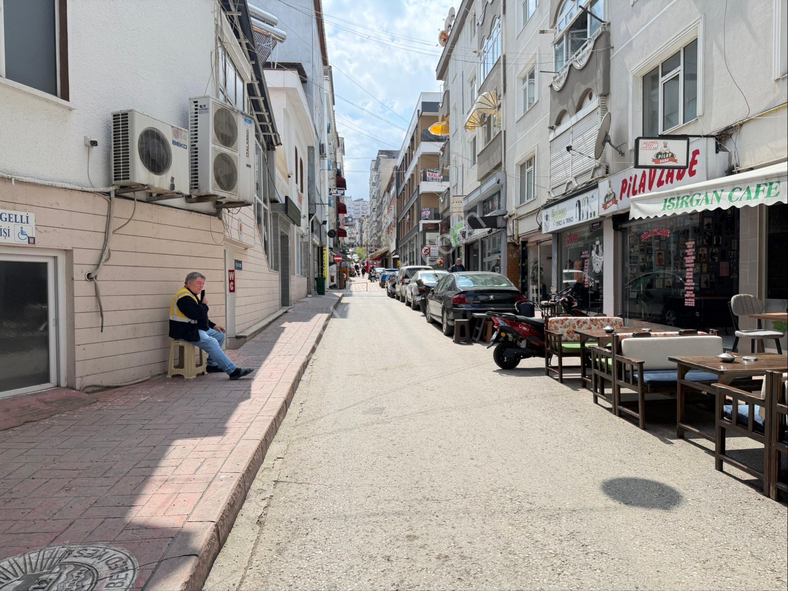 Samsun Çiftlik Caddesi Altında Satılık Masrafsız 3+1 Daire - Görsel 2