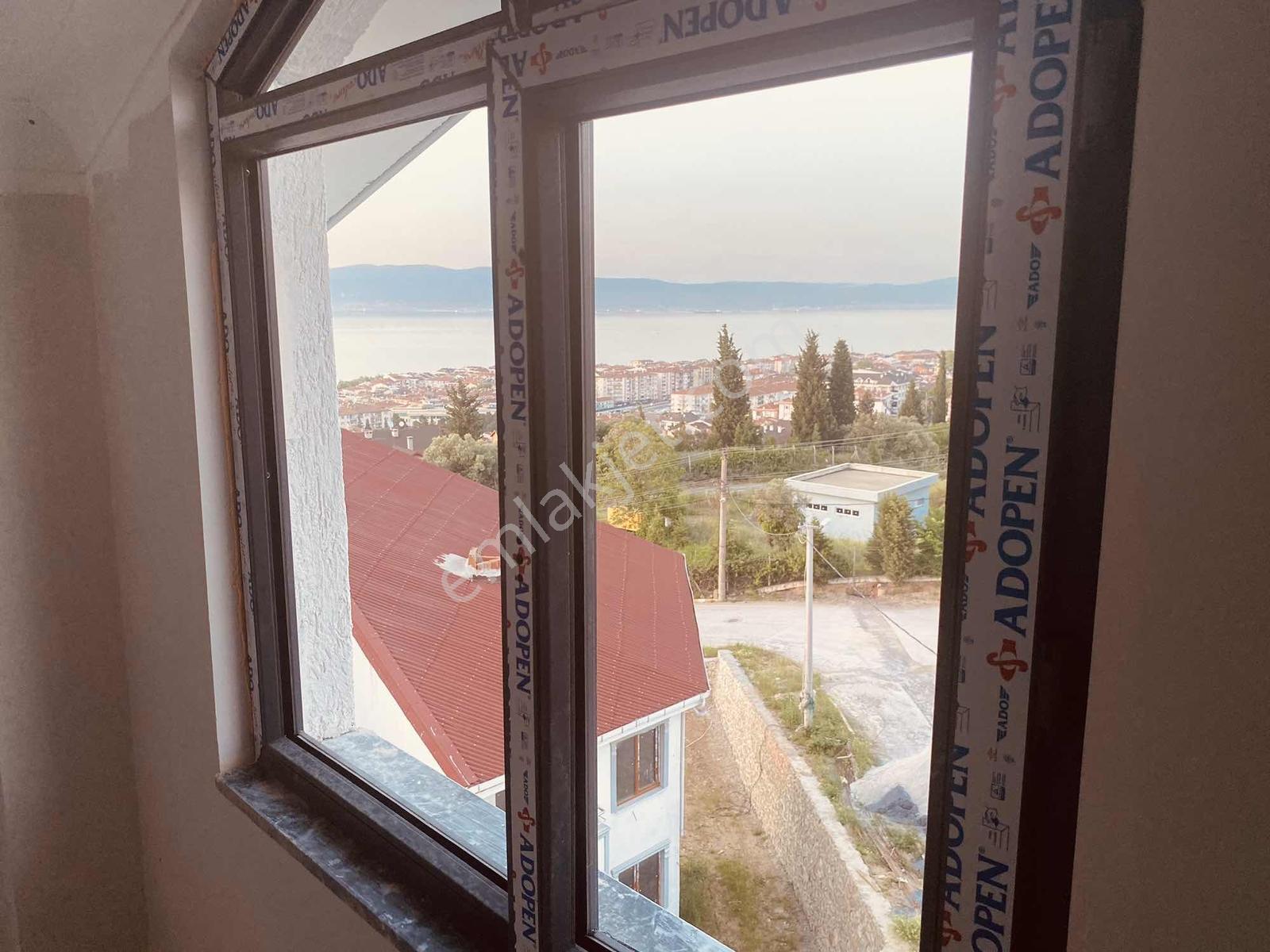 Karamürsel'de 3+1 Emsalsiz Deniz Manzaralı Satılık Daire - Görsel 8
