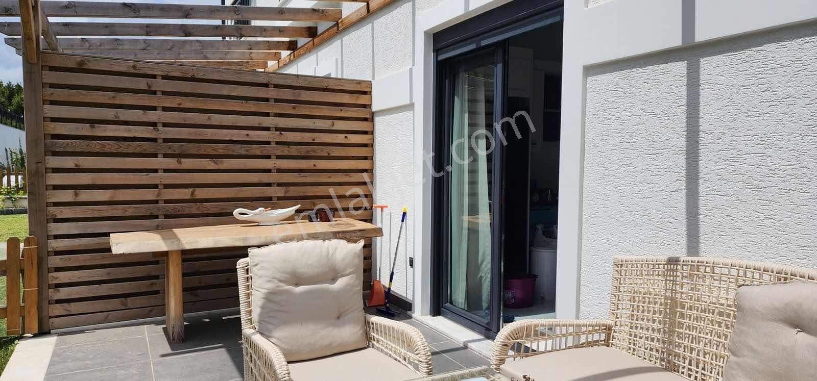 Remax Anka'dan Bahçeli Yaşam Sitesinde Geniş Bahçeli Villa - Görsel 9